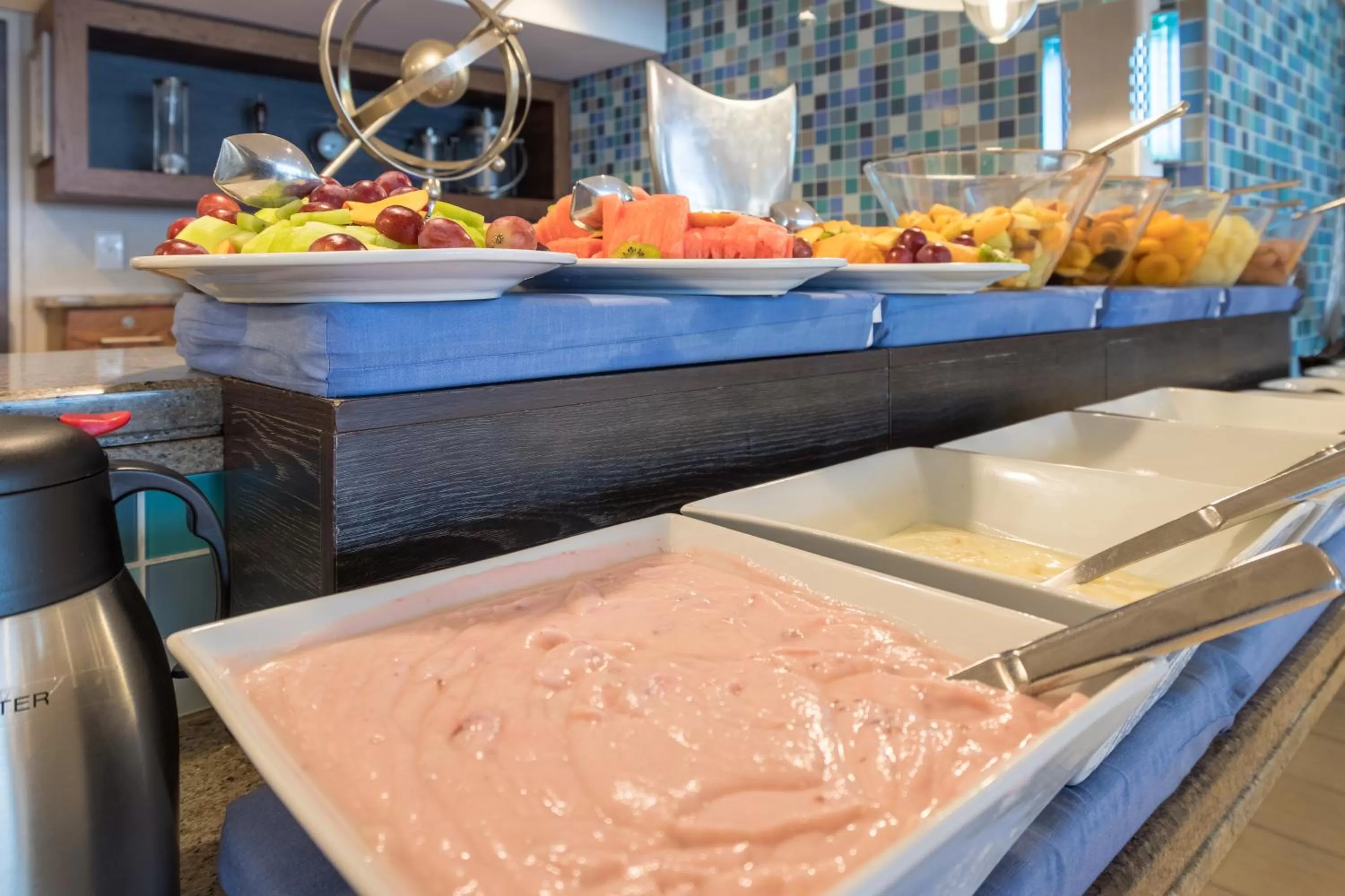 Breakfast in Town Lodge Gqeberha