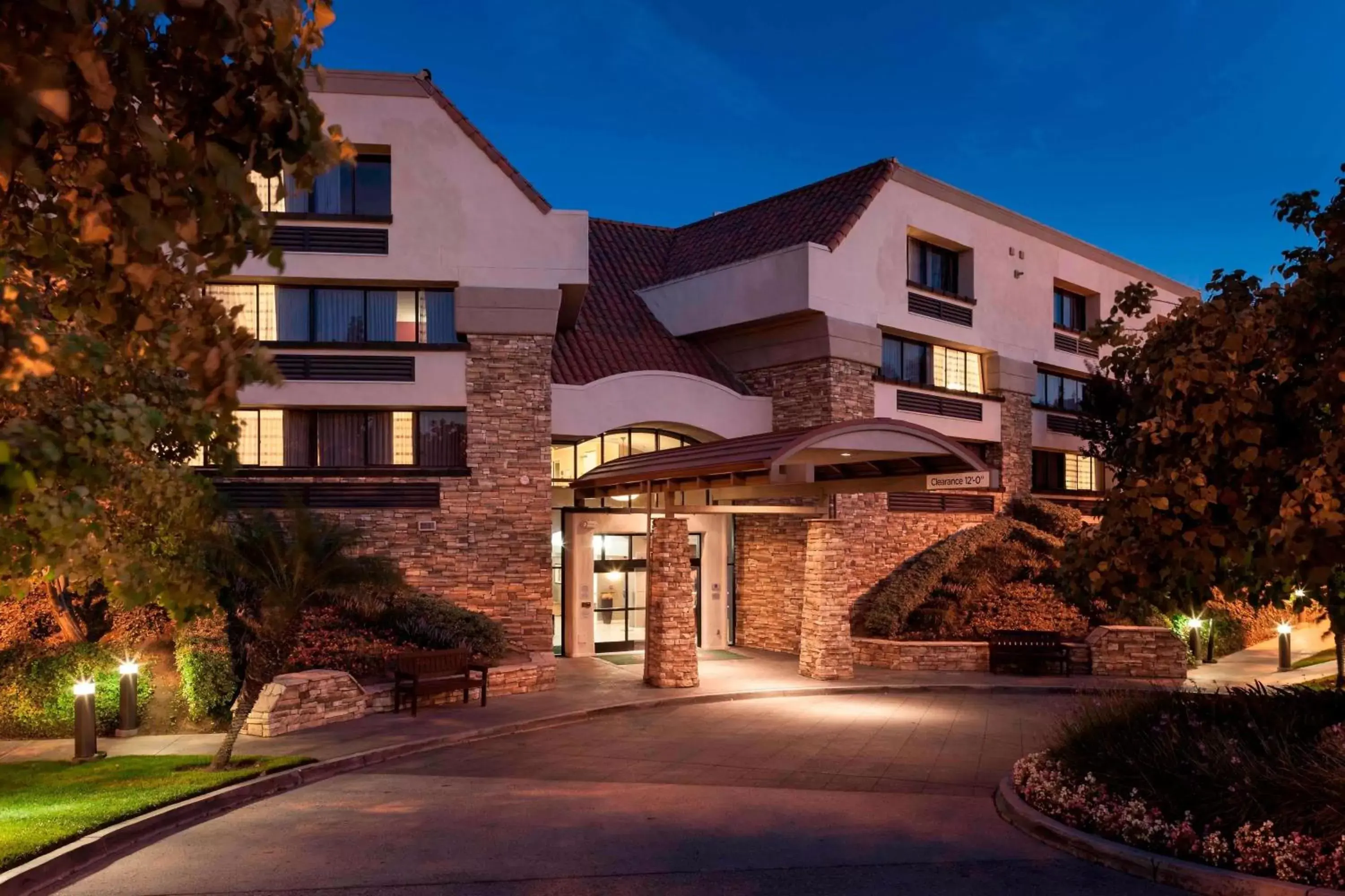 Property Building in Courtyard by Marriott San Diego Rancho Bernardo