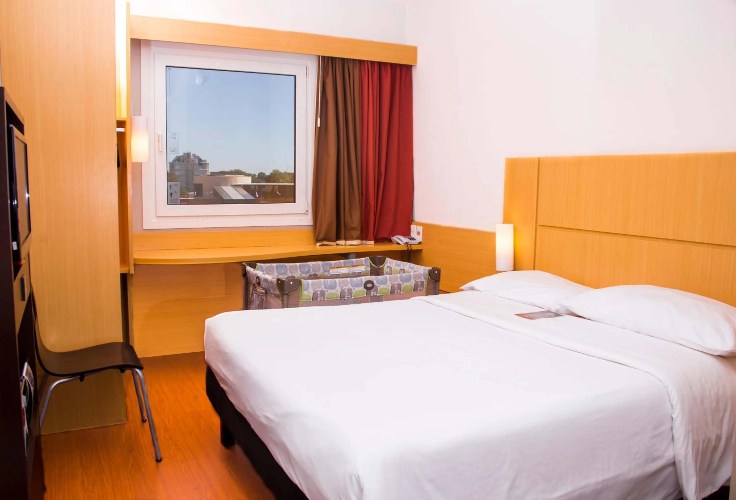 Bed in ibis Asuncion