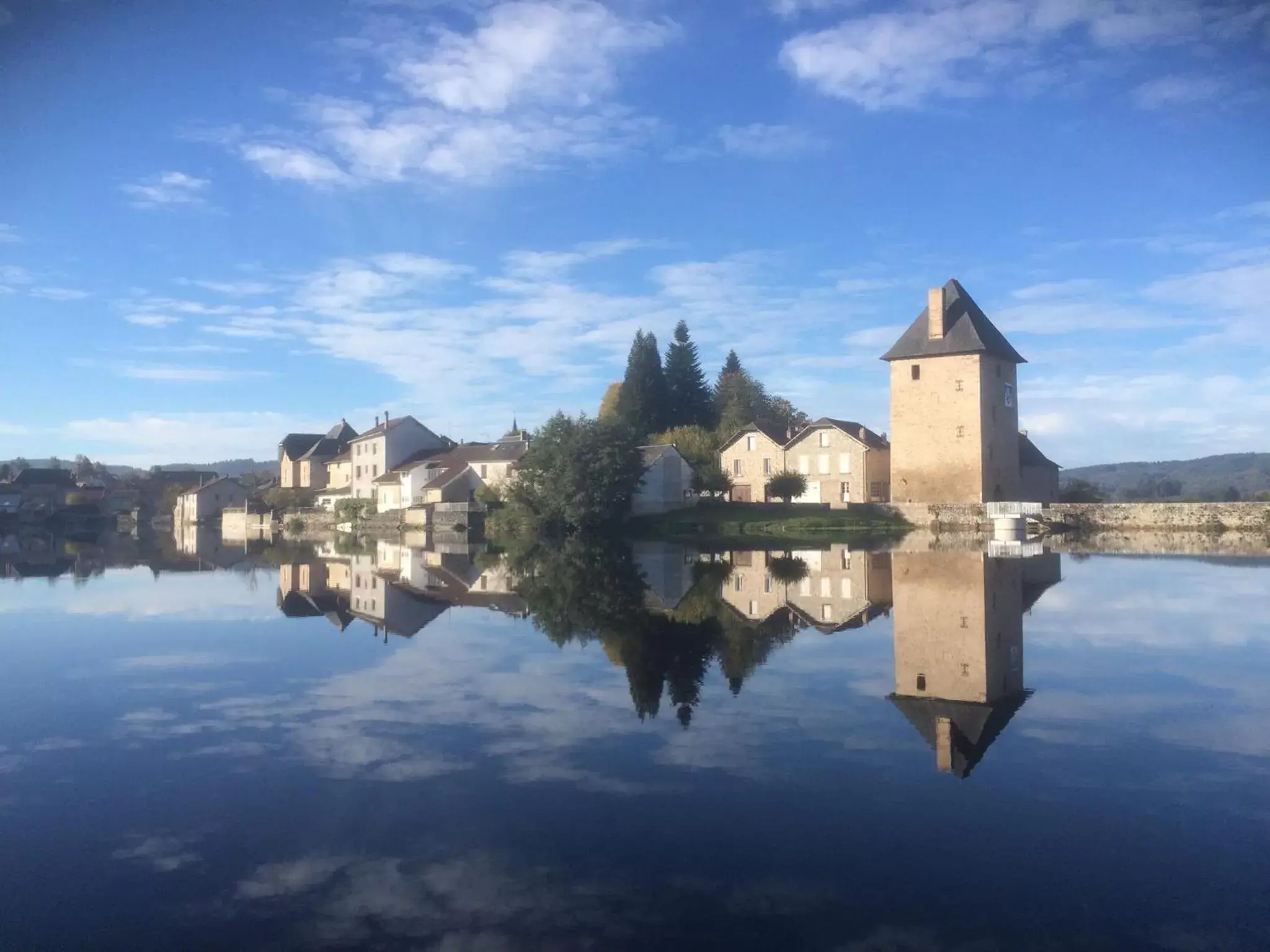 Nearby landmark, Swimming Pool in Le Bellerive