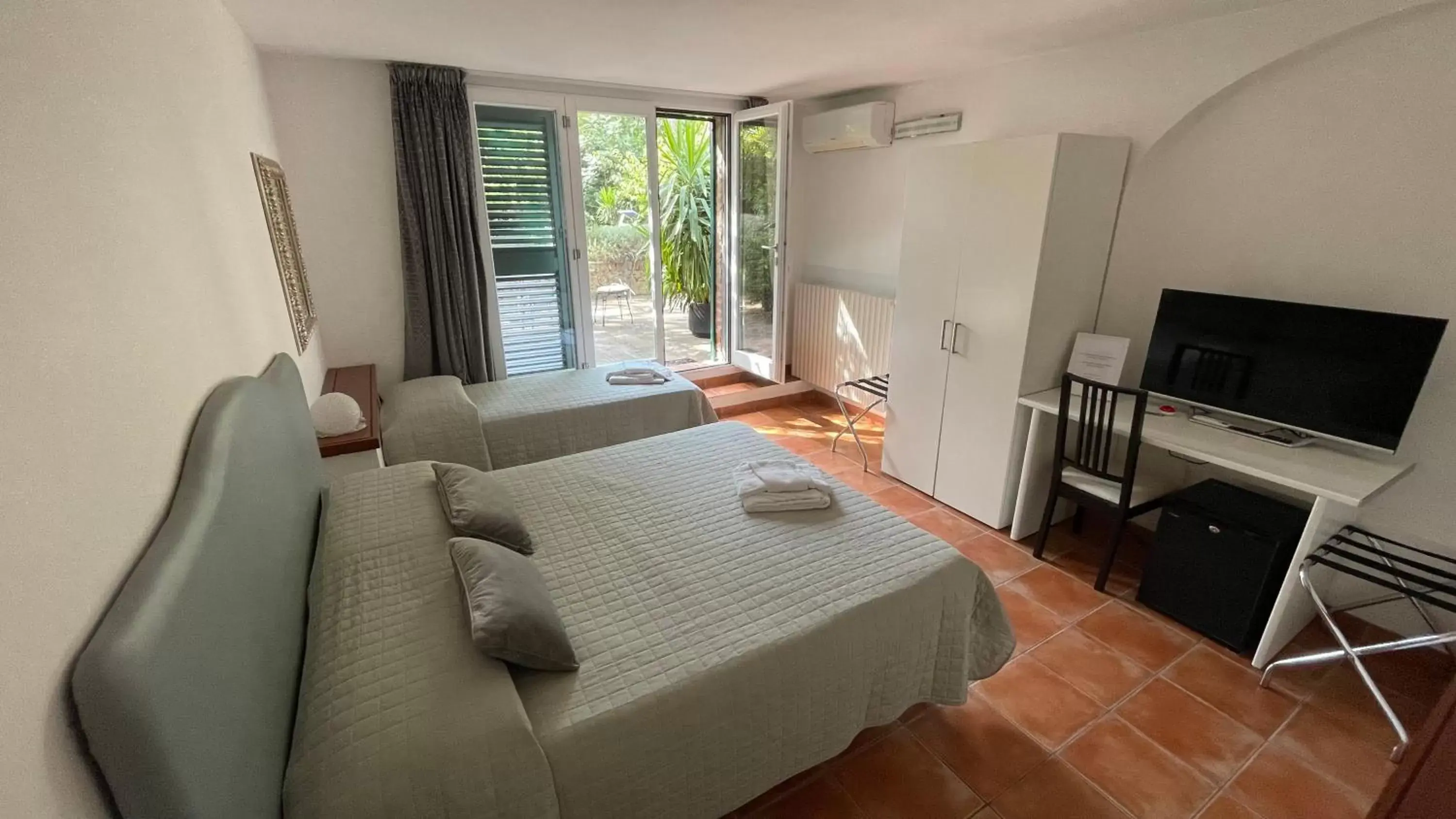 View (from property/room), TV/Entertainment Center in Ai Giardini di San Vitale