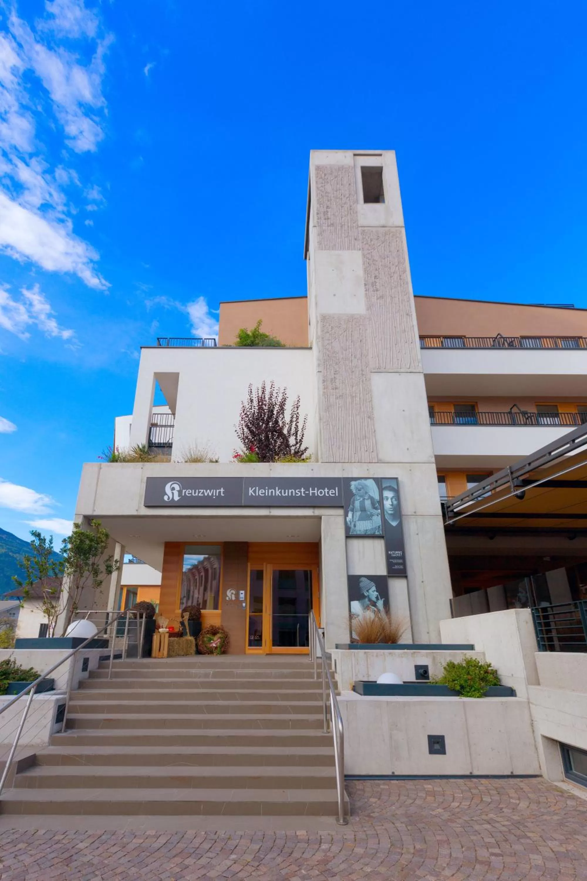 Facade/entrance in Kleinkunsthotel