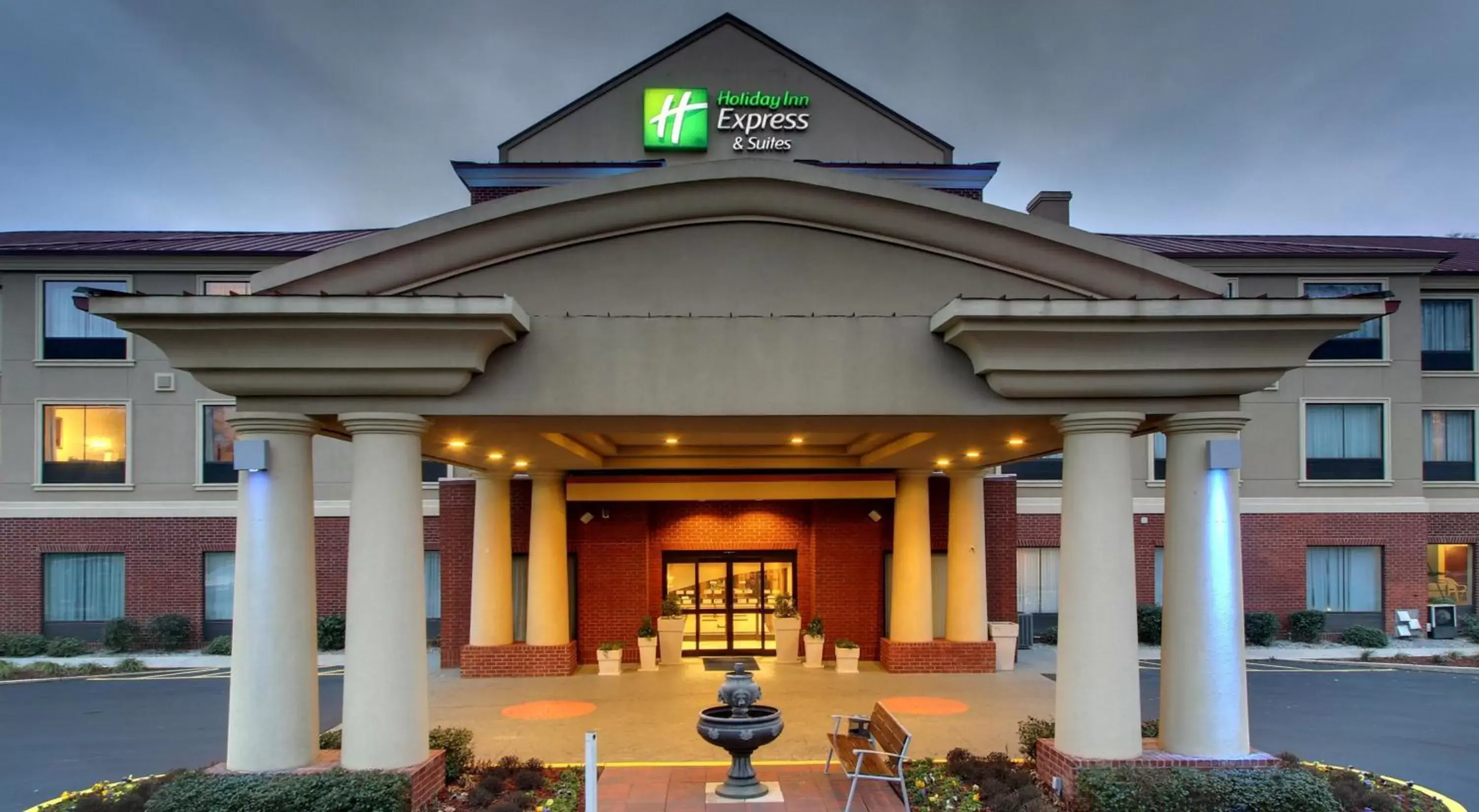 Property building in Holiday Inn Express & Suites Laurel, an IHG Hotel