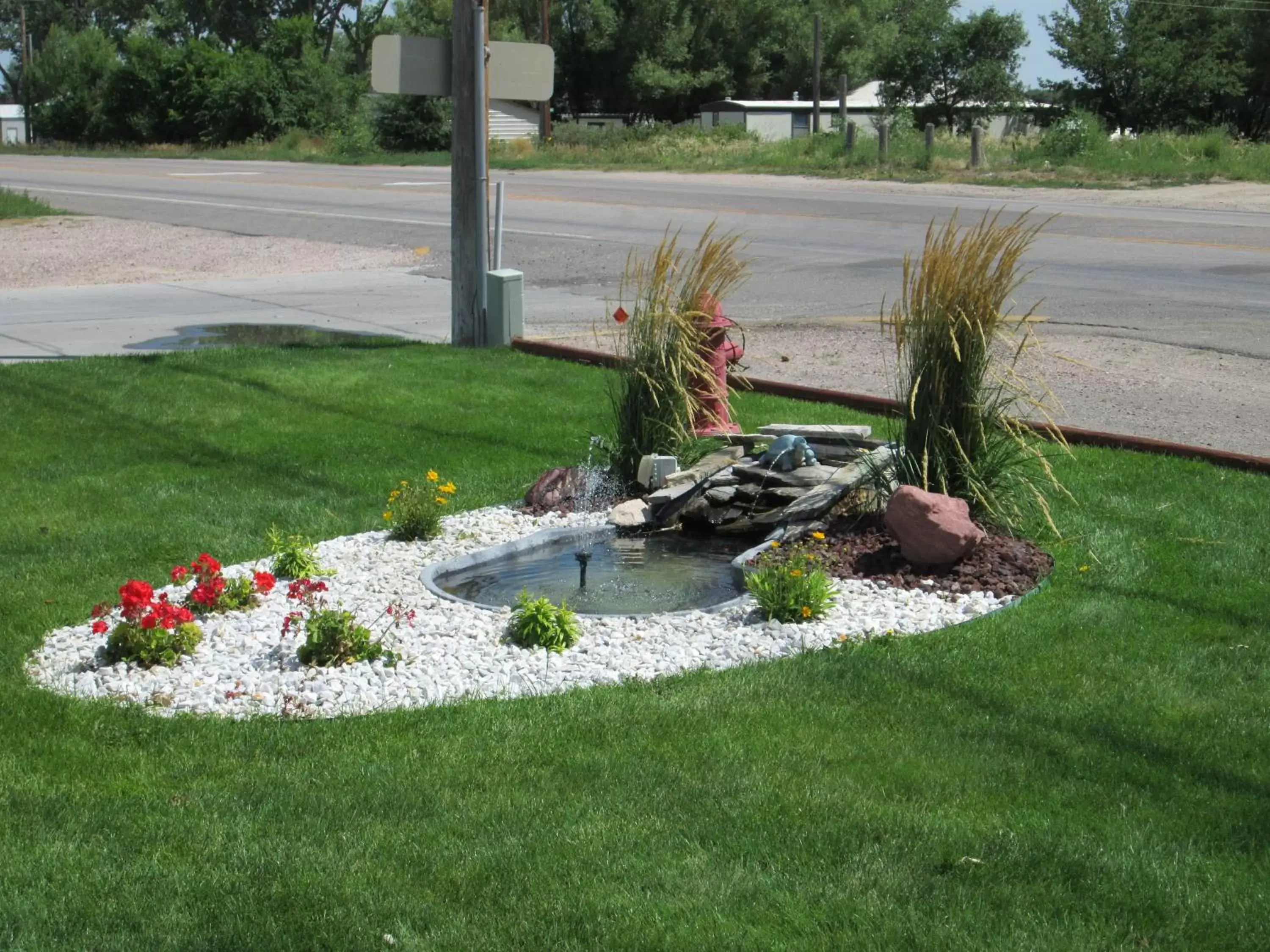 Decorative detail, Garden in Travelodge by Wyndham Morrill