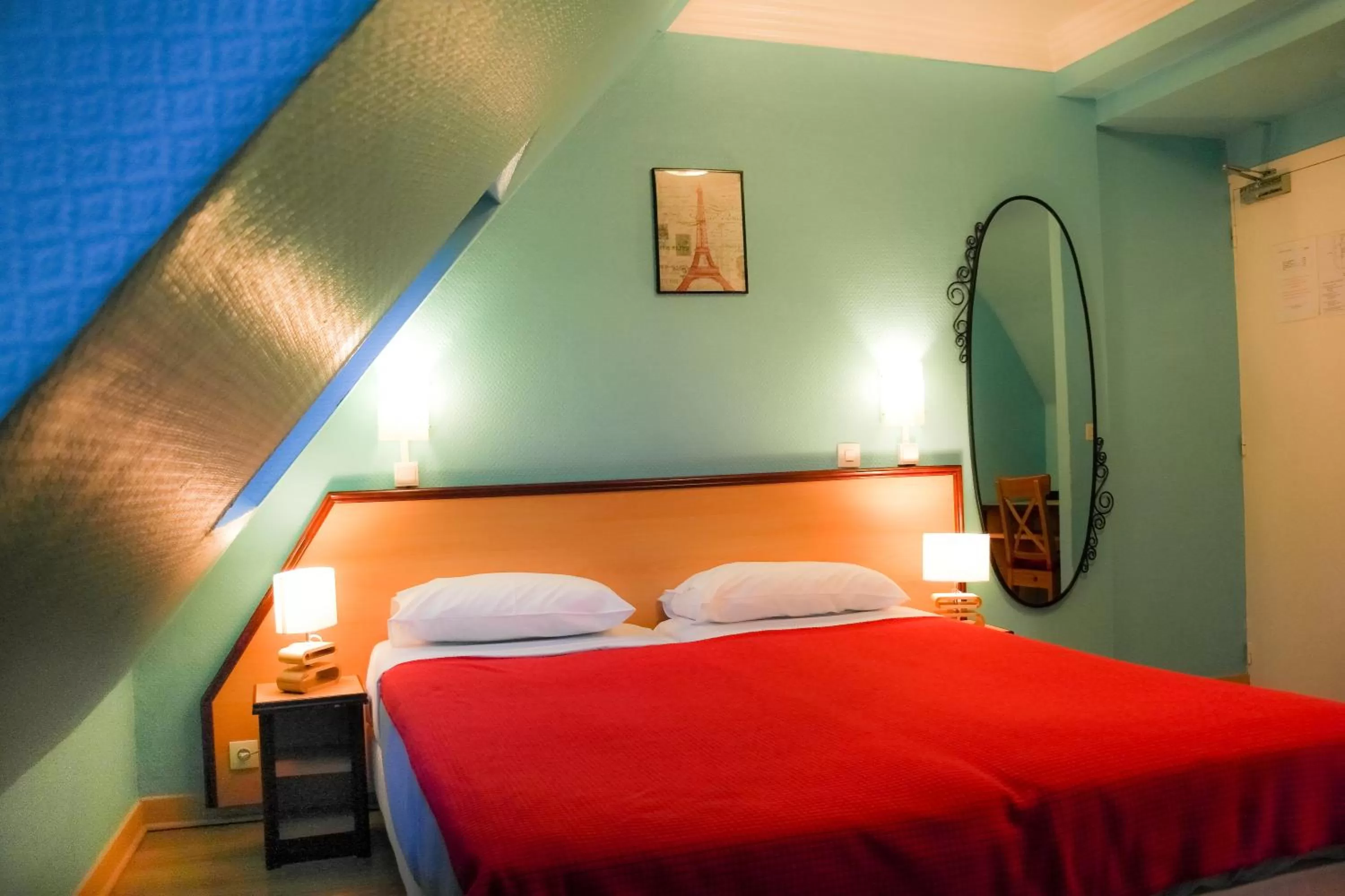 Bedroom, Bed in Hotel Audran