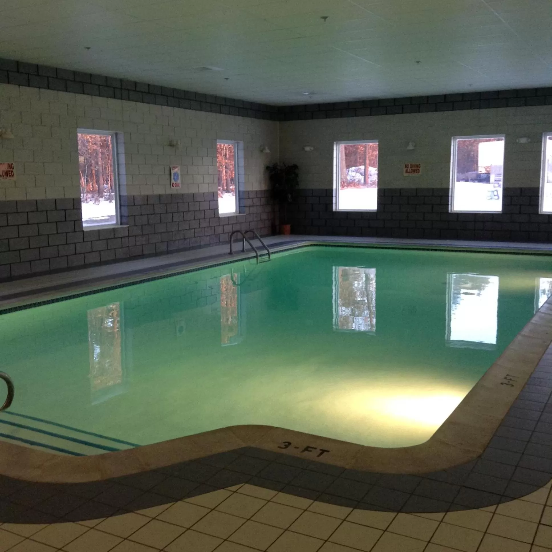 Swimming pool in Super 8 by Wyndham Grayling