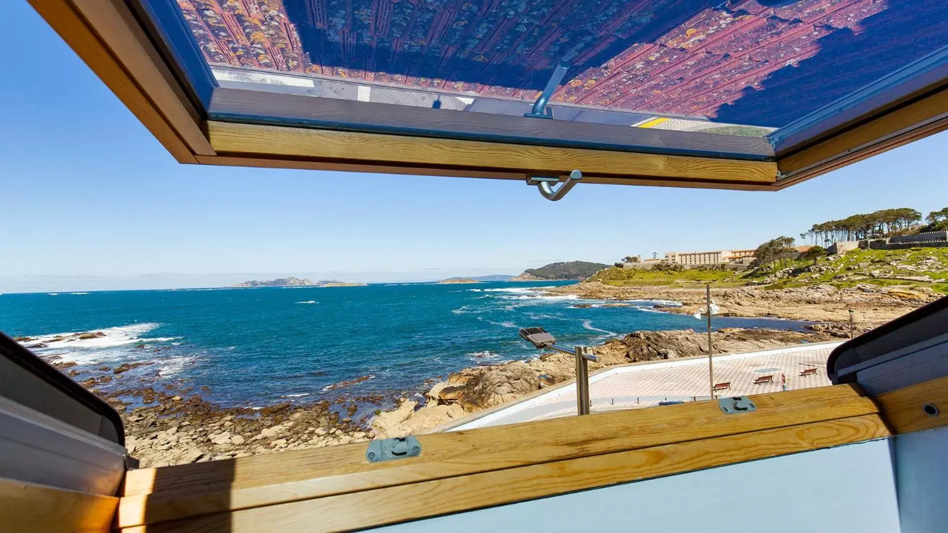 Balcony/Terrace, Sea View in Apartamentos Villa Zoila Baiona