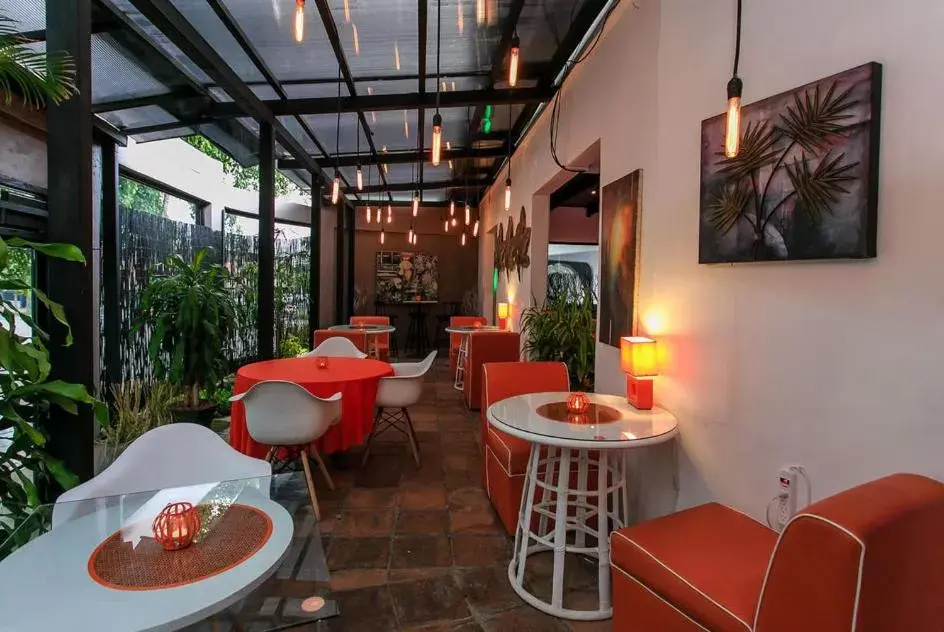 Restaurant/Places to Eat in Colours Oasis Resort LGTBIQ Plus Property