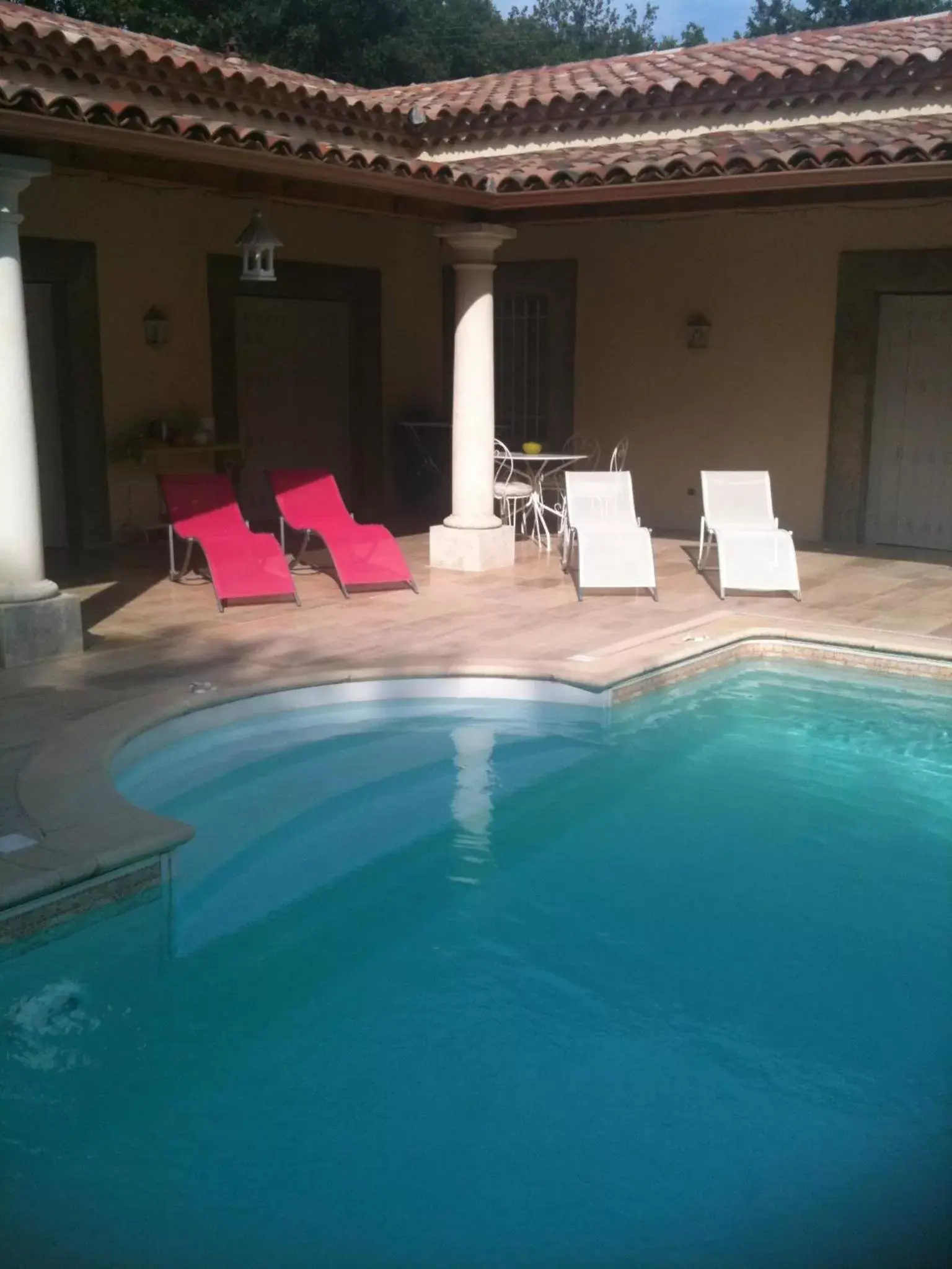 Balcony/Terrace, Swimming Pool in Chambre d'Hôte Couguiolet - avec piscine
