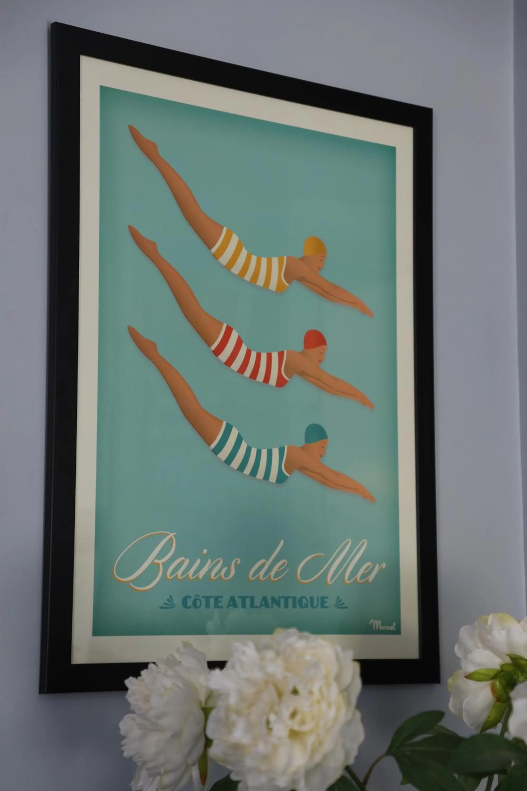 Decorative detail in Un Hotel sur le Port