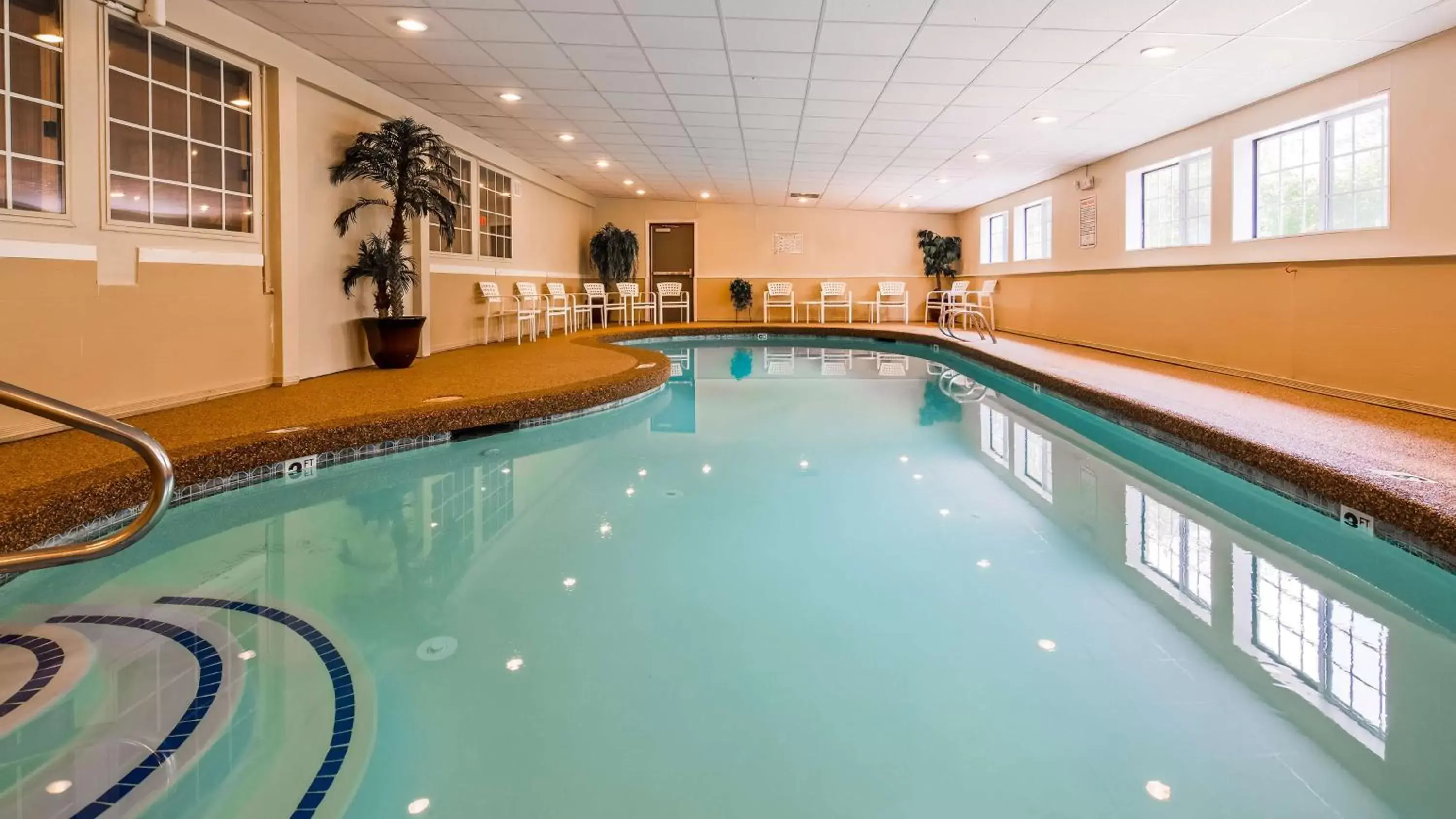 On site, Swimming Pool in Best Western York Inn