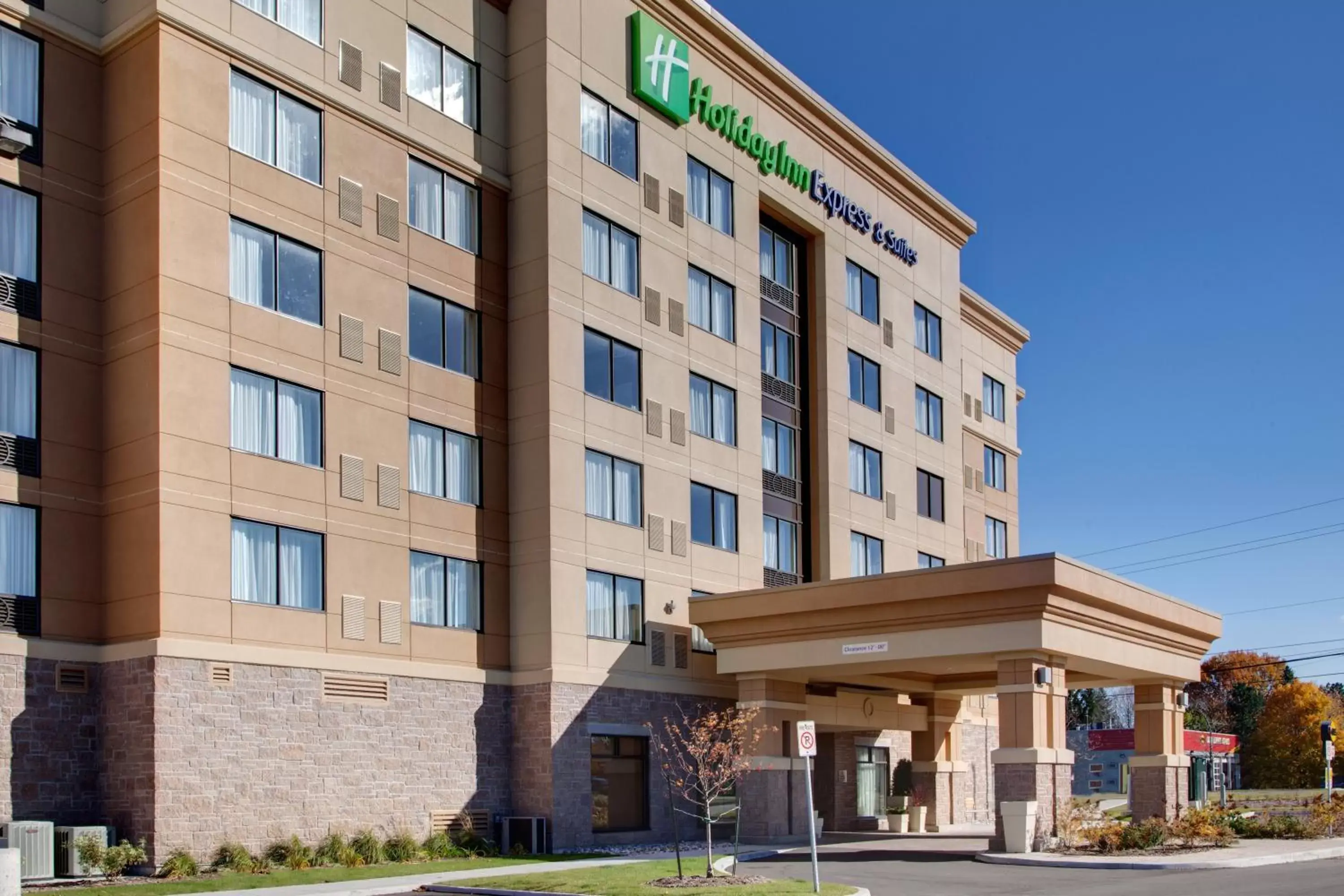 Property Building in Holiday Inn Express Hotel & Suites Ottawa West-Nepean, an IHG Hotel