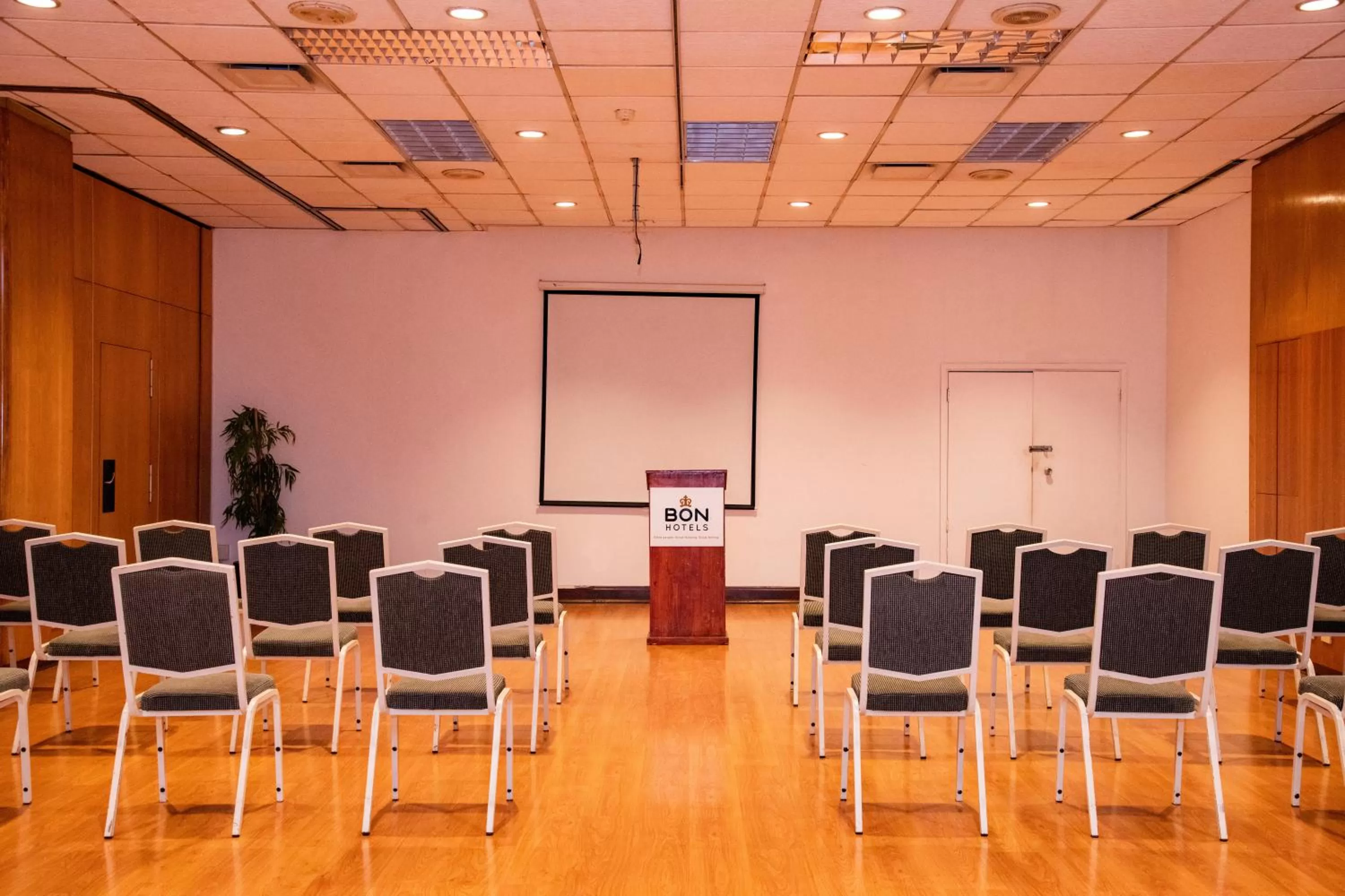 Meeting/conference room in BON Hotel Bloemfontein Central