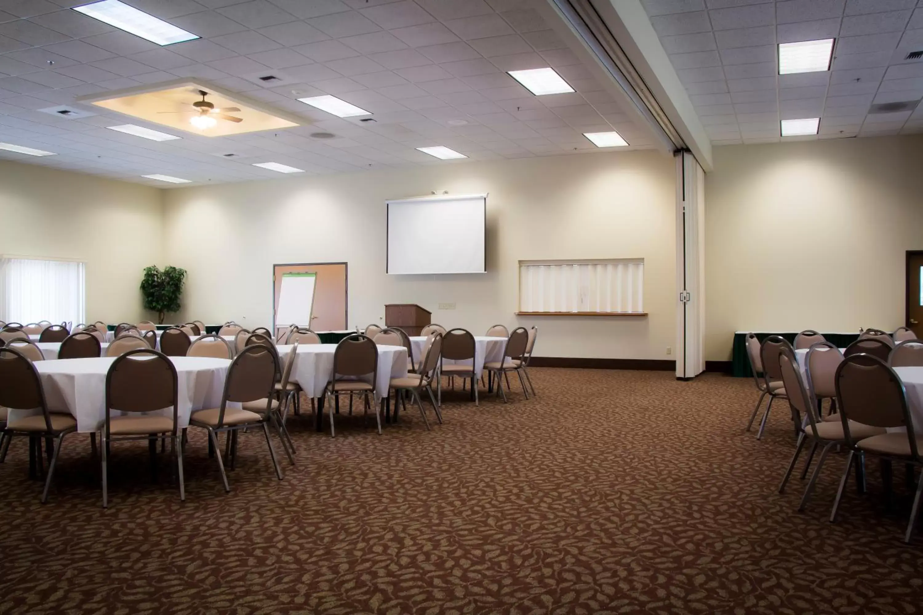 Banquet/Function facilities in Bitterroot River Inn and Conference Center