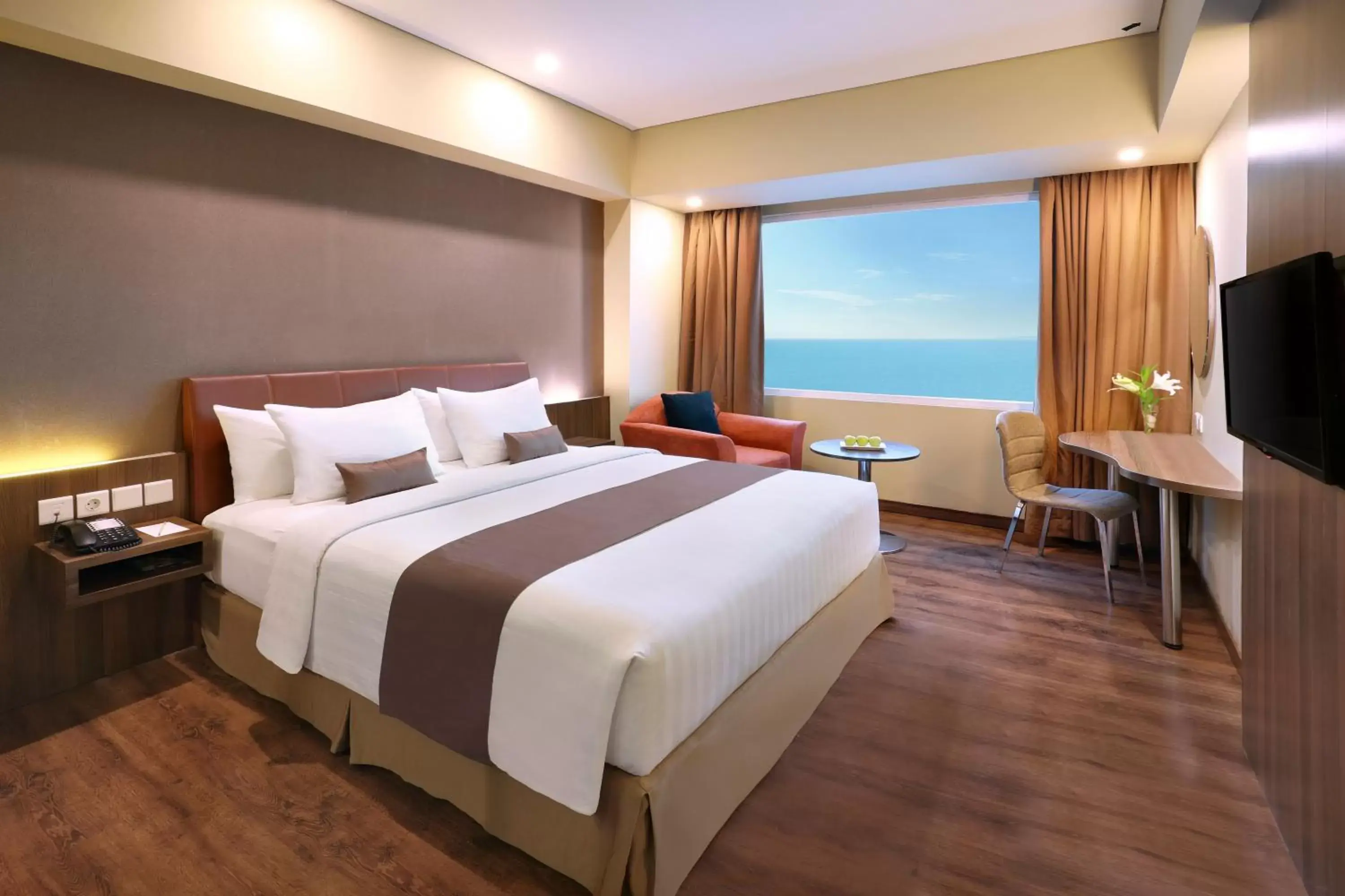 Bed in ASTON Kupang Hotel & Convention Center