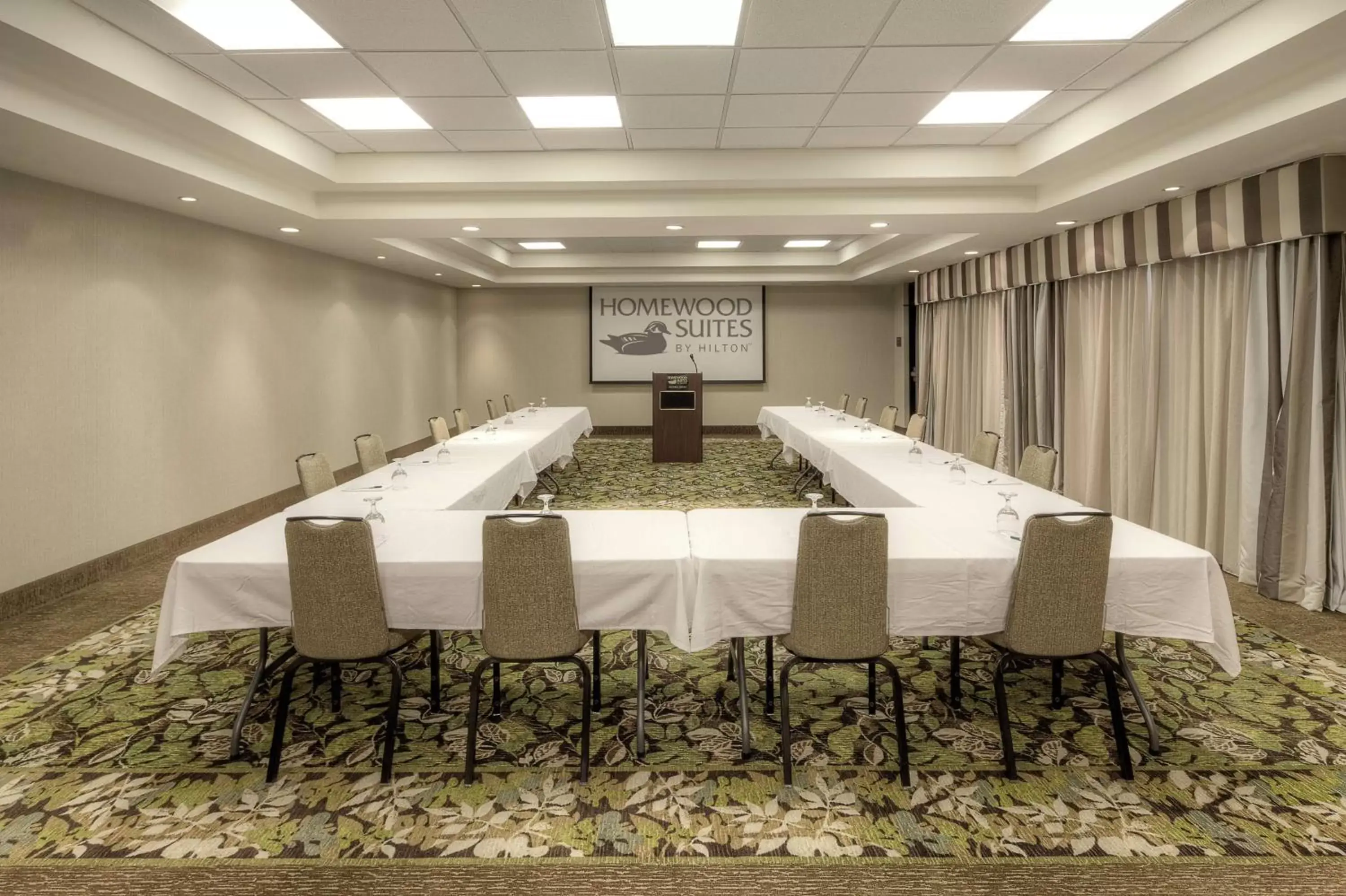 Meeting/conference room in Homewood Suites by Hilton Victoria