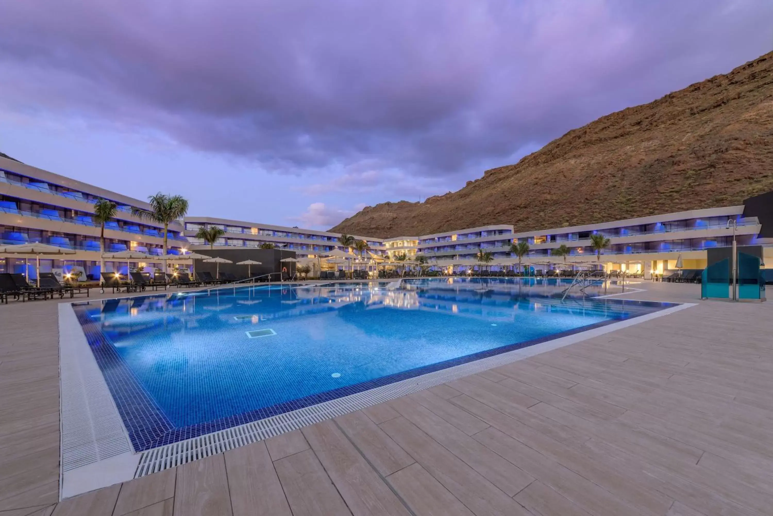 Activities, Swimming Pool in Radisson Blu Resort & Spa, Gran Canaria Mogan