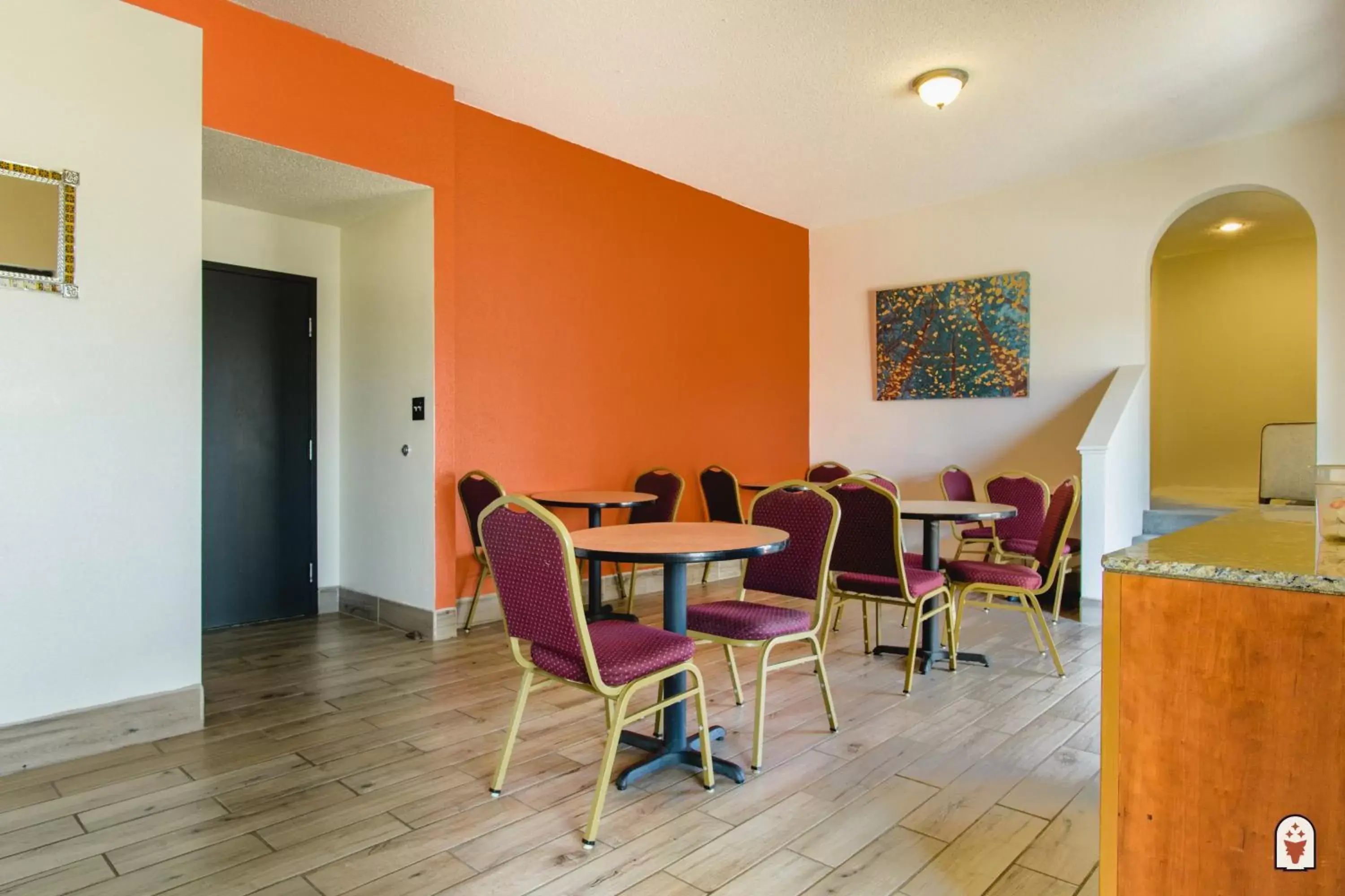 Breakfast, Dining Area in Coyote South