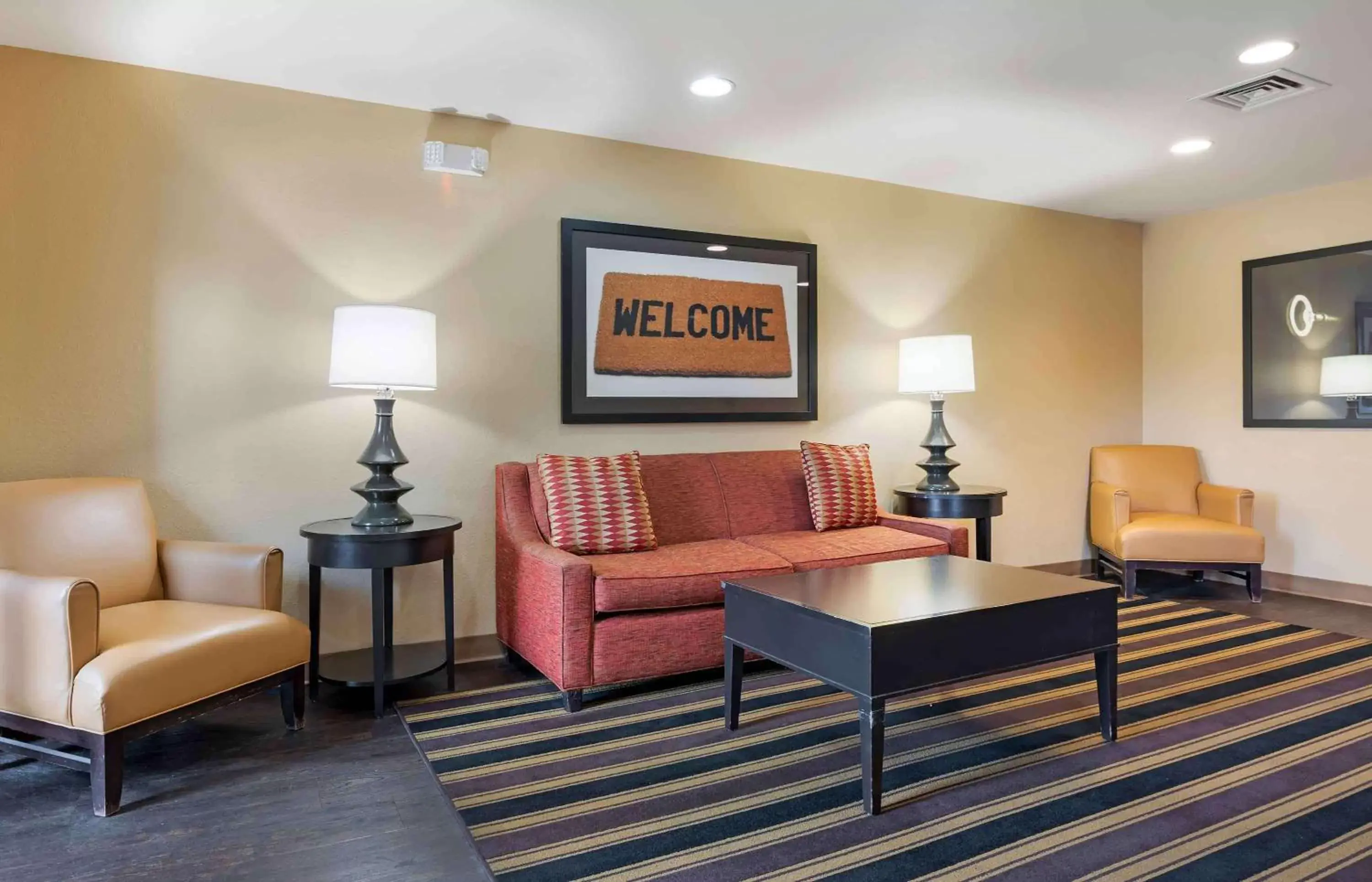 Lobby or reception, Seating Area in Extended Stay America Select Suites - South Bend - Mishawaka - South