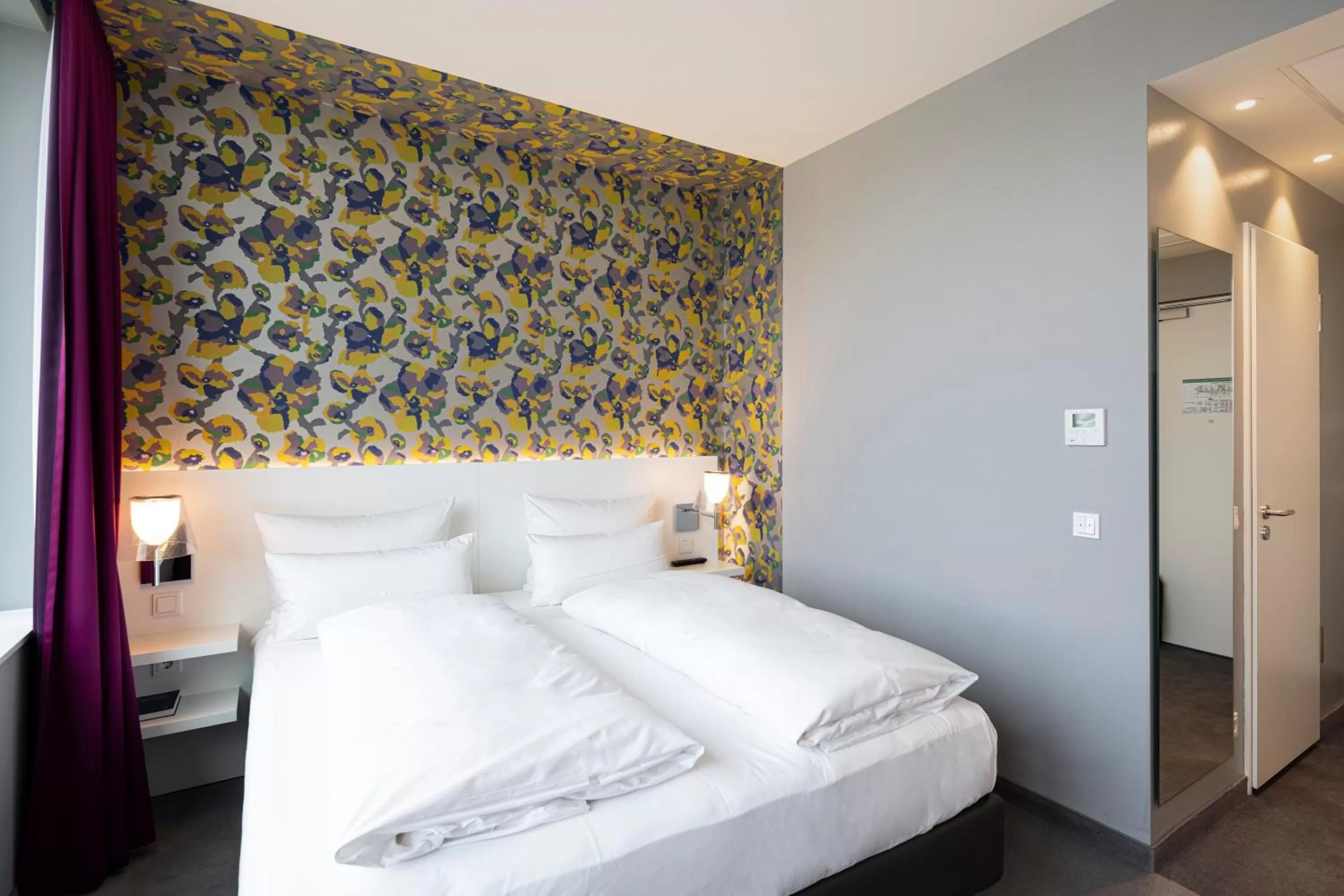 Bed in Hotel am Remspark