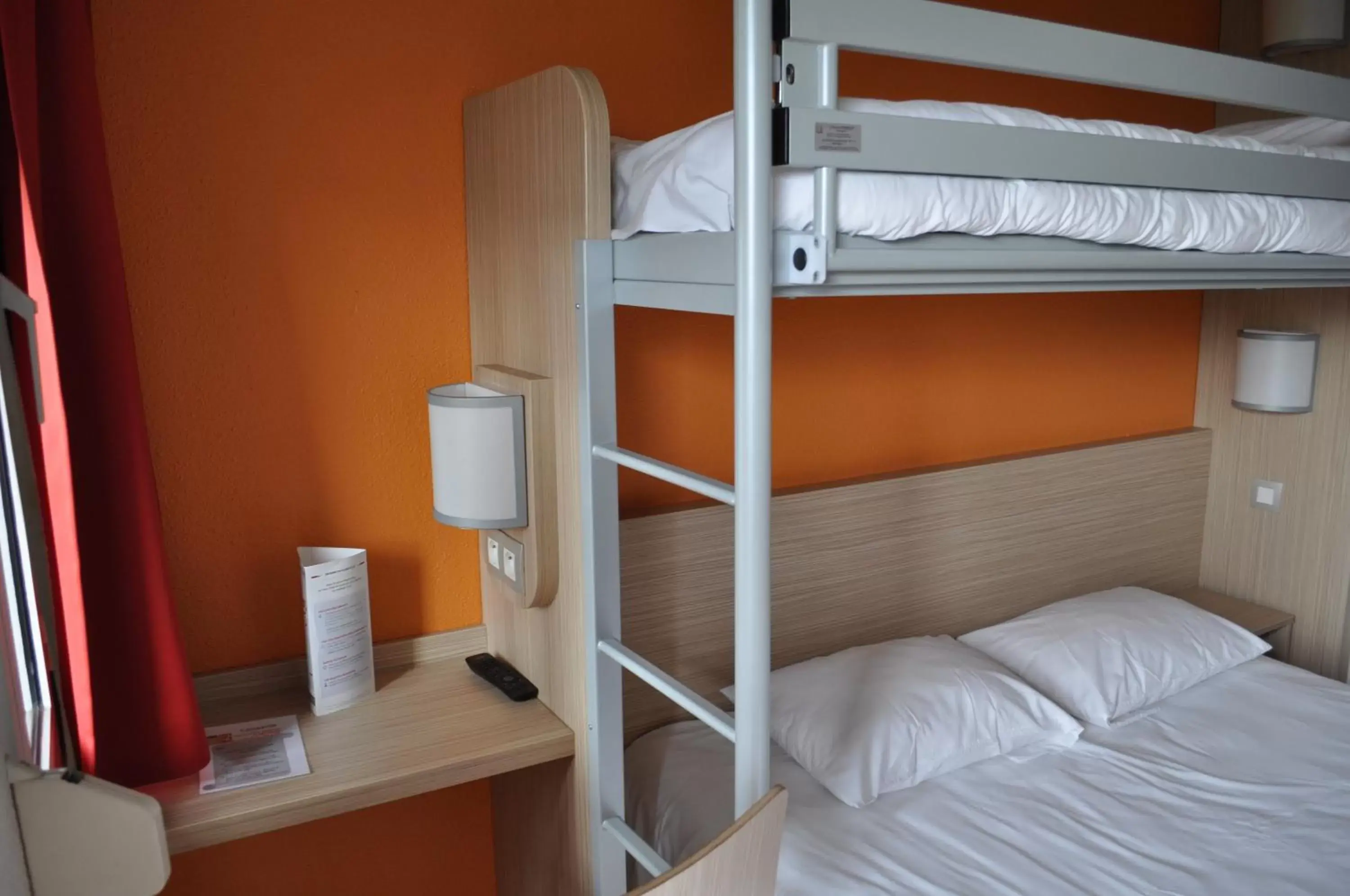 Seating area, Bunk Bed in Première Classe Clermont-Ferrand Aubière