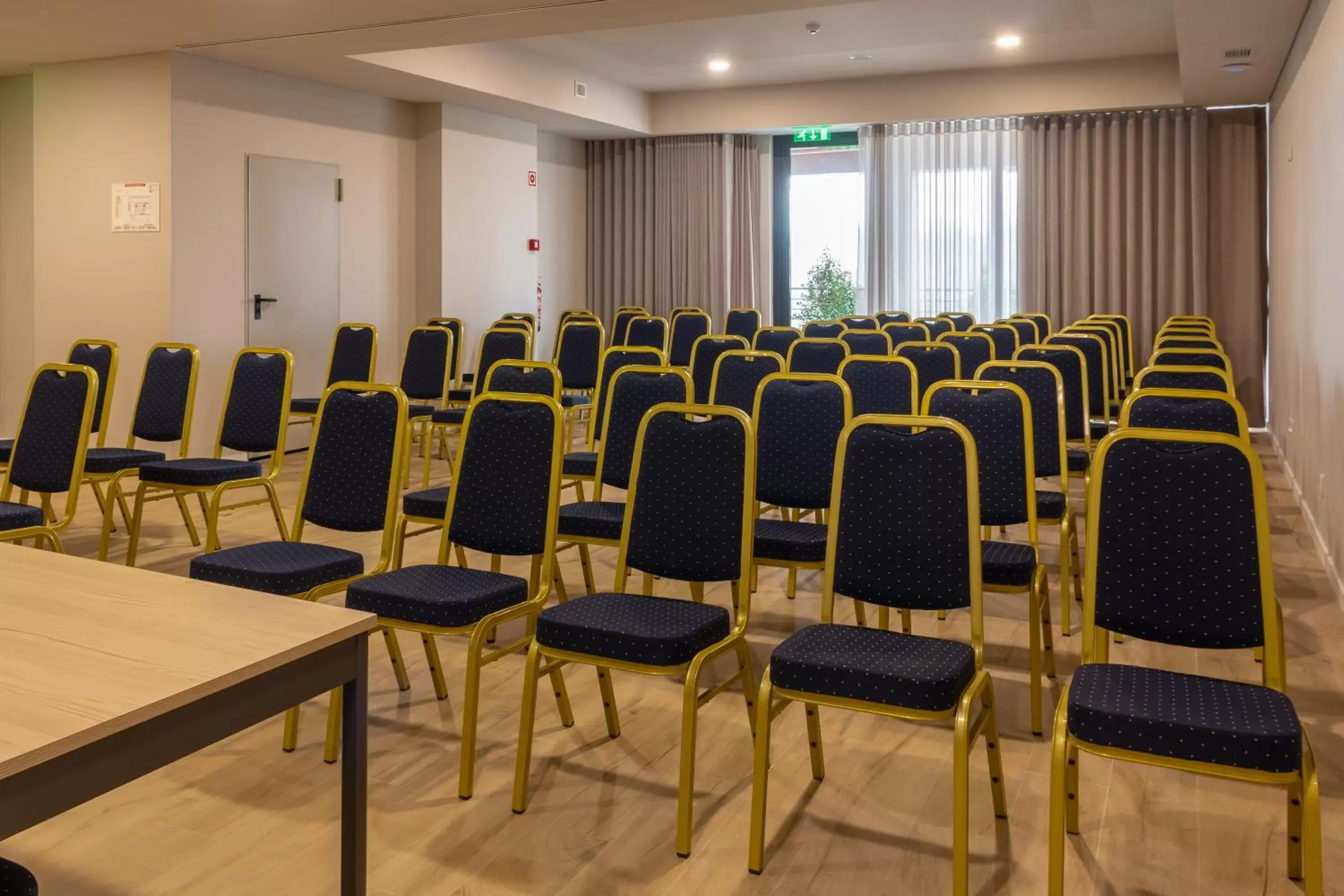 Business facilities in Meu Hotel Porto Gandra