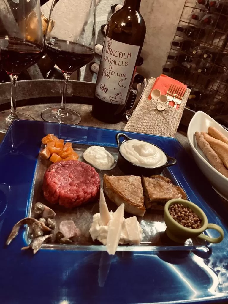 Restaurant/places to eat in Cà Rossa #panoramic suite