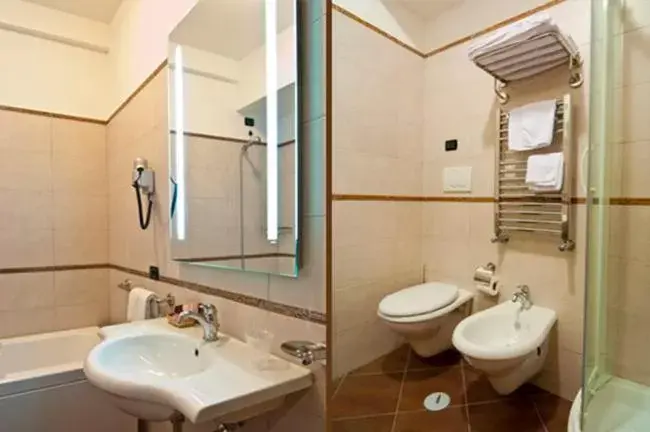 Toilet, Bathroom in Villa Icidia