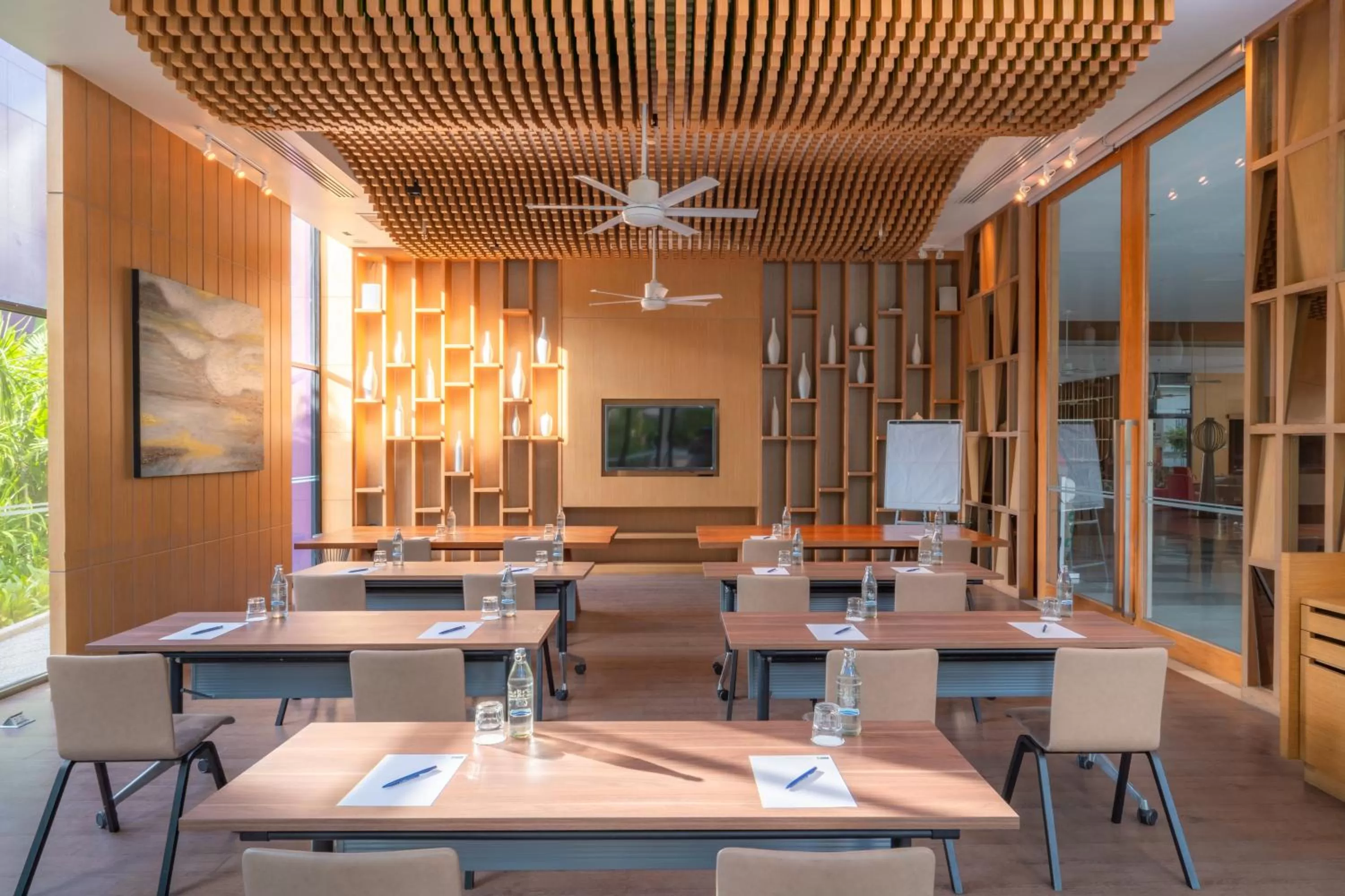 Meeting/conference room in Holiday Inn Express Phuket Patong Beach Central by IHG