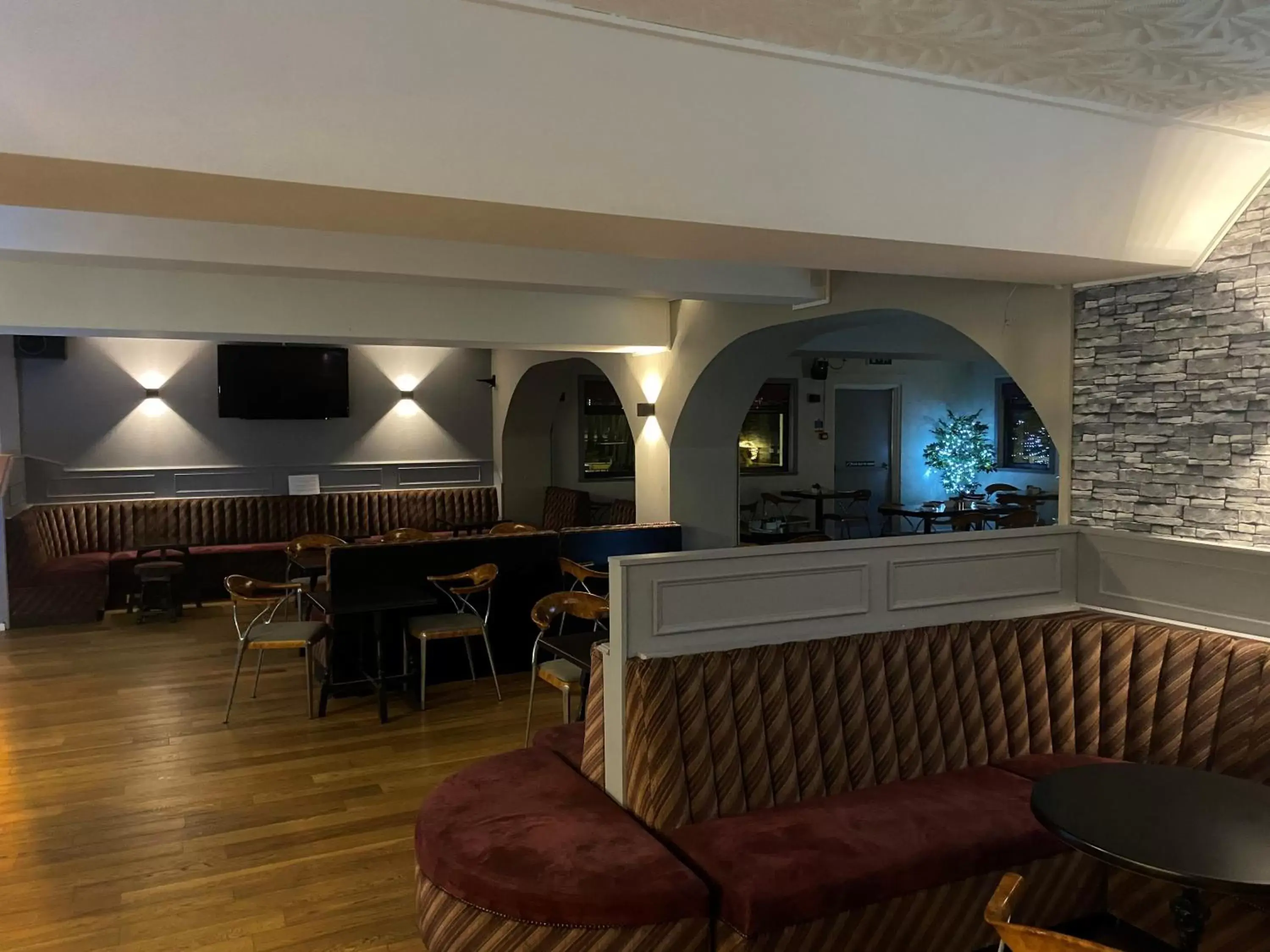 Lounge/Bar in Smithton Hotel