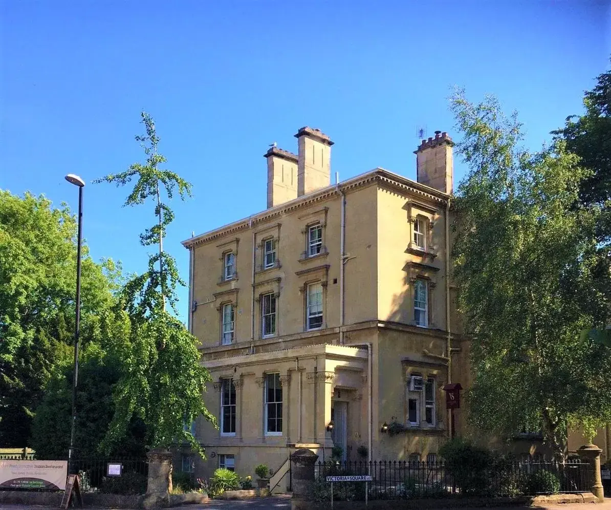 Property Building in Victoria Square Hotel Clifton Village