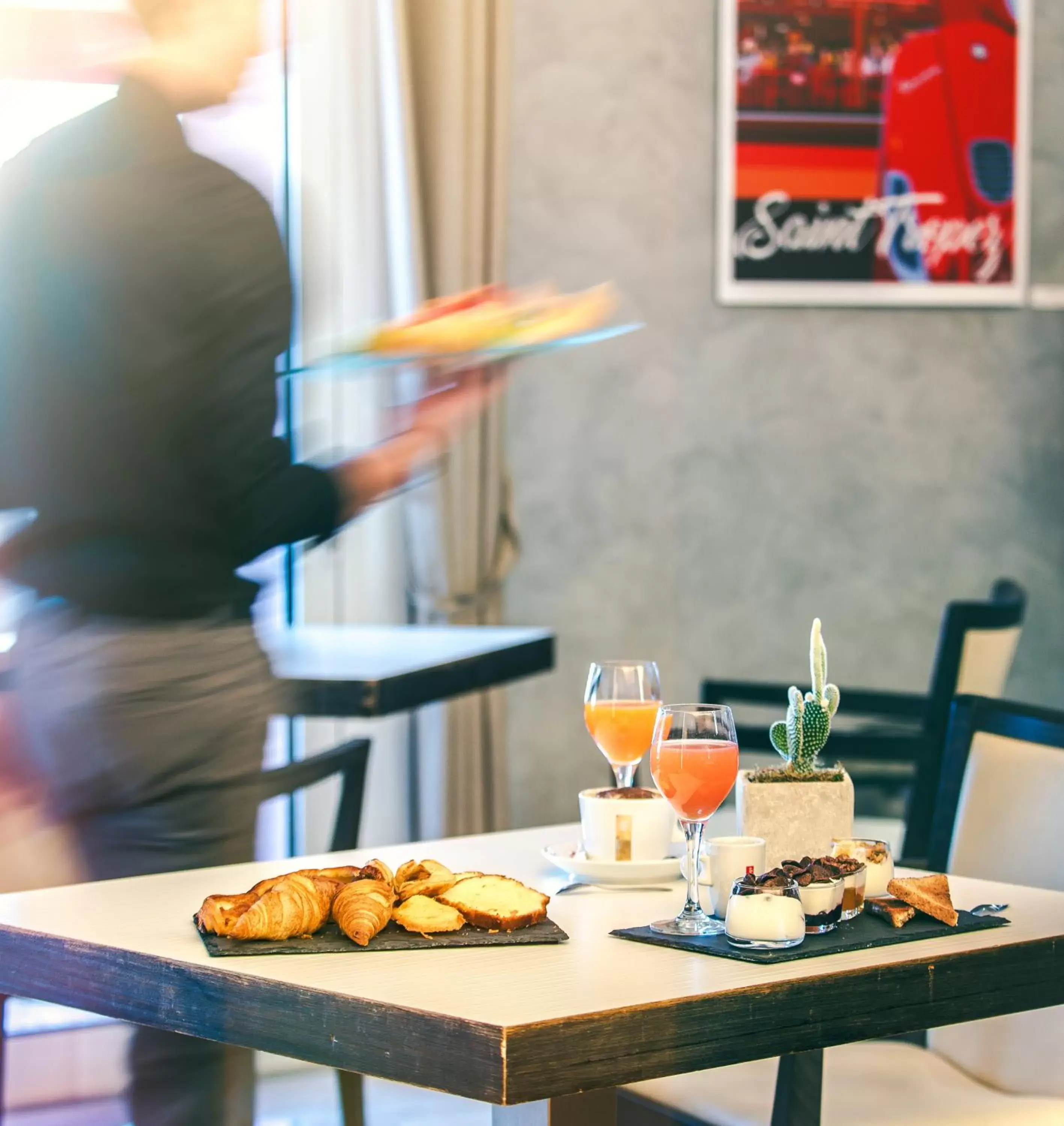 Breakfast in Hotel Le Saint Paul