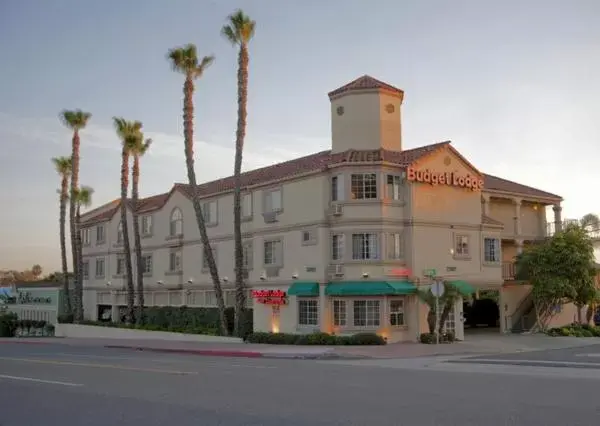 Facade/entrance in Americas Best Value Inn San Clemente Beach