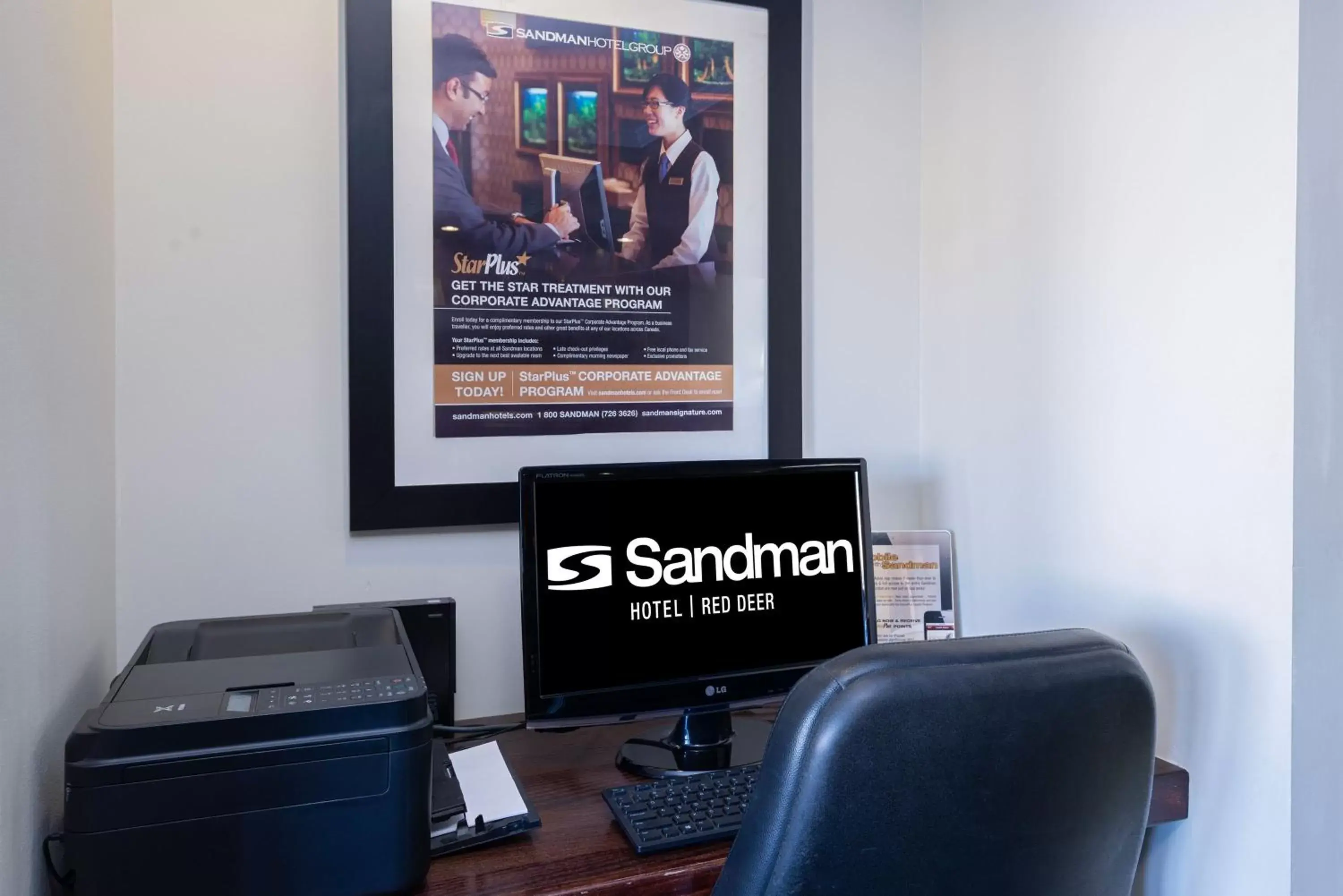 Business facilities, Business Area/Conference Room in Sandman Hotel Red Deer