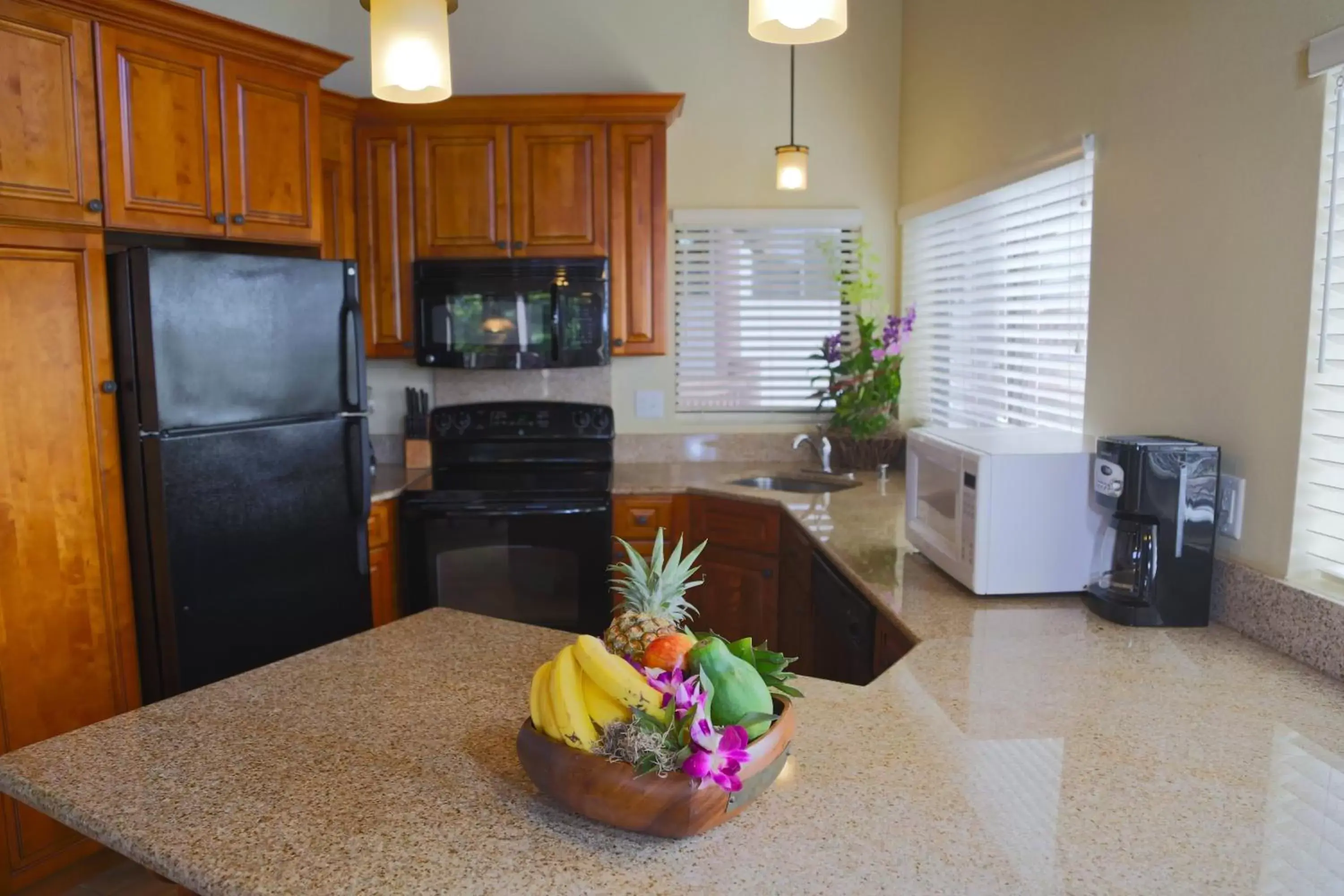 Photo of the whole room, Kitchen/Kitchenette in Club Wyndham Ka Eo Kai