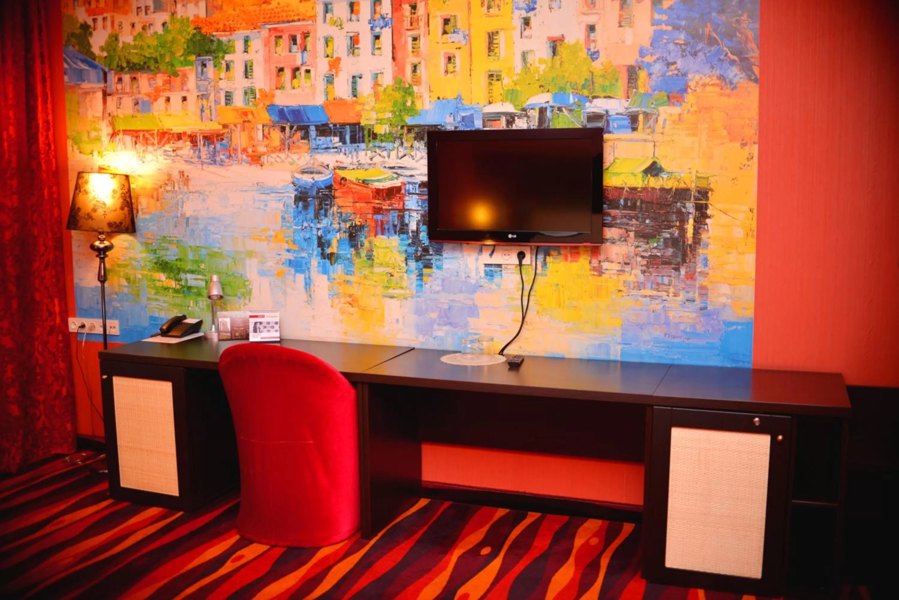 TV and multimedia, TV/Entertainment Center in Sapar Standart Hotel