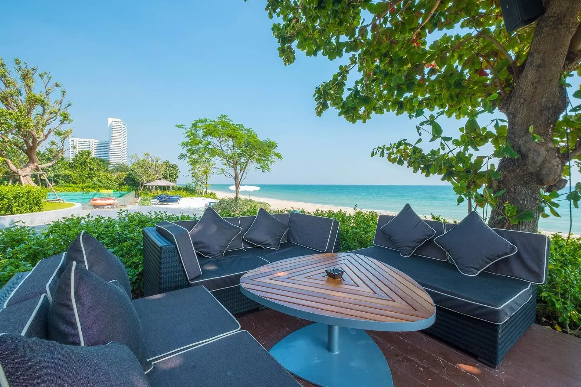Restaurant/places to eat in Baba Beach Club Hua Hin Luxury Pool Villa by Sri panwa