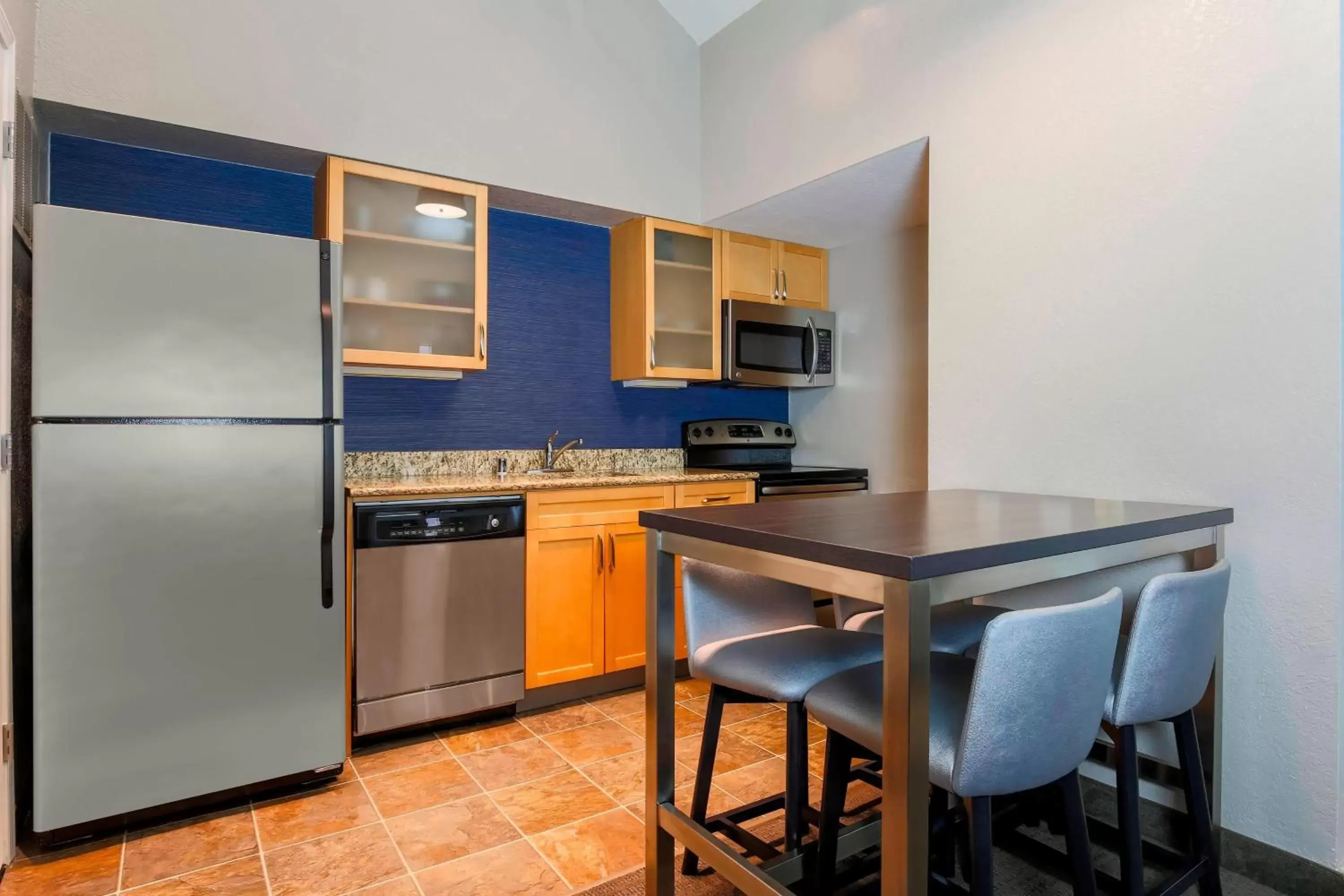 Kitchen or kitchenette, Kitchen/Kitchenette in Residence Inn Boston North Shore/Danvers