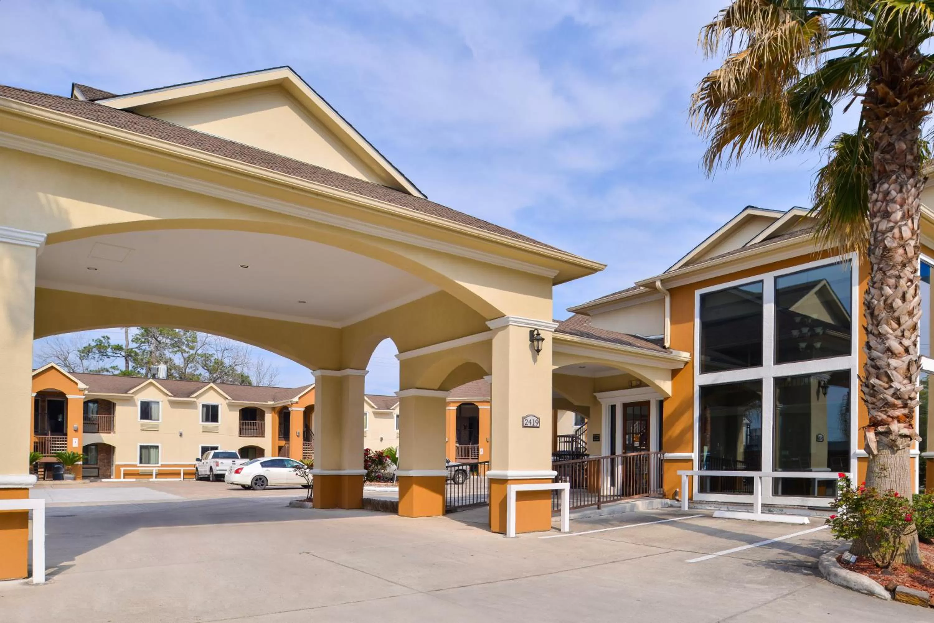 Facade/entrance in Americas Best Value Inn Medical Center Downtown