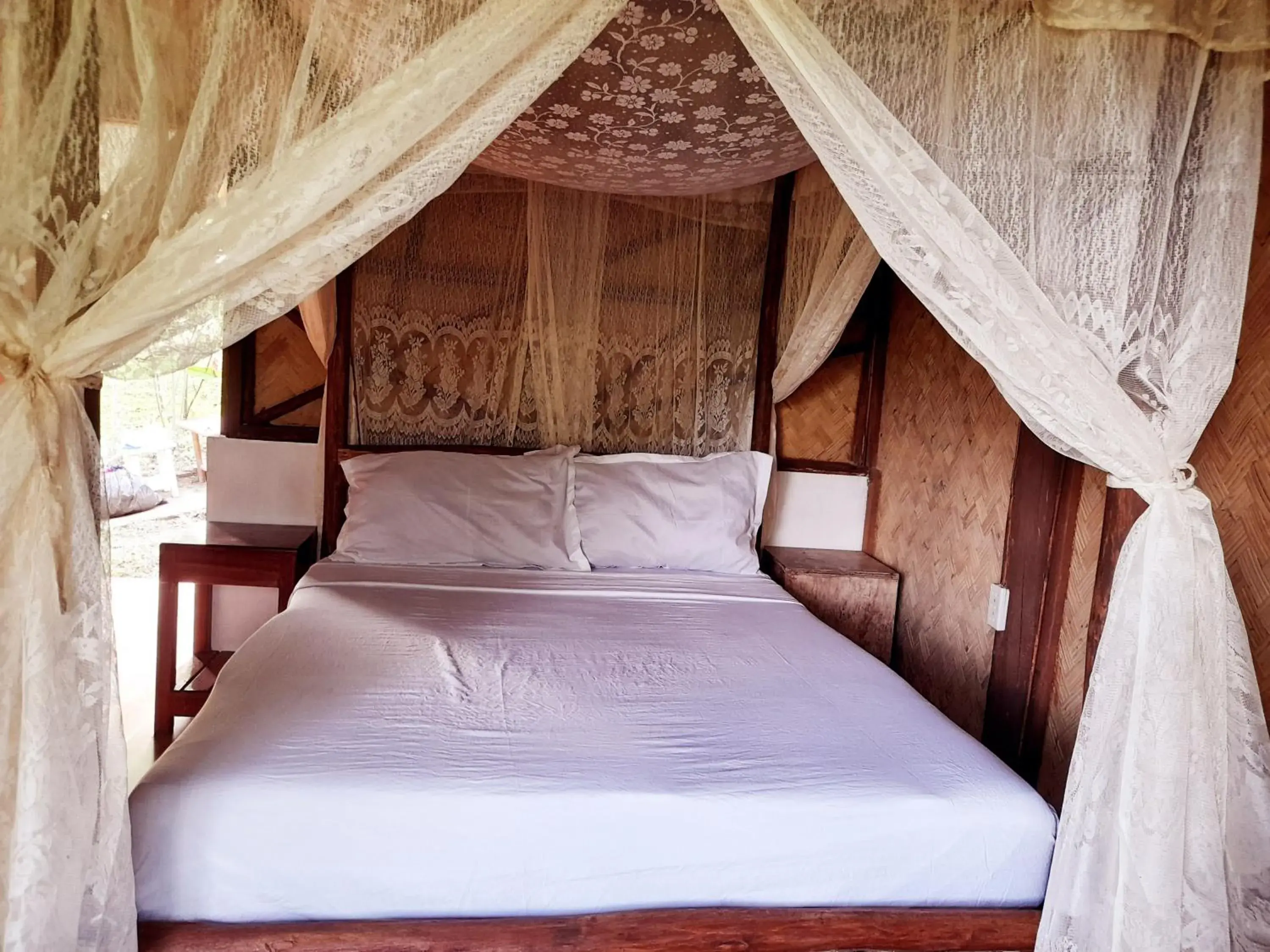 Bed in Erlittop Garden Eco Lodge