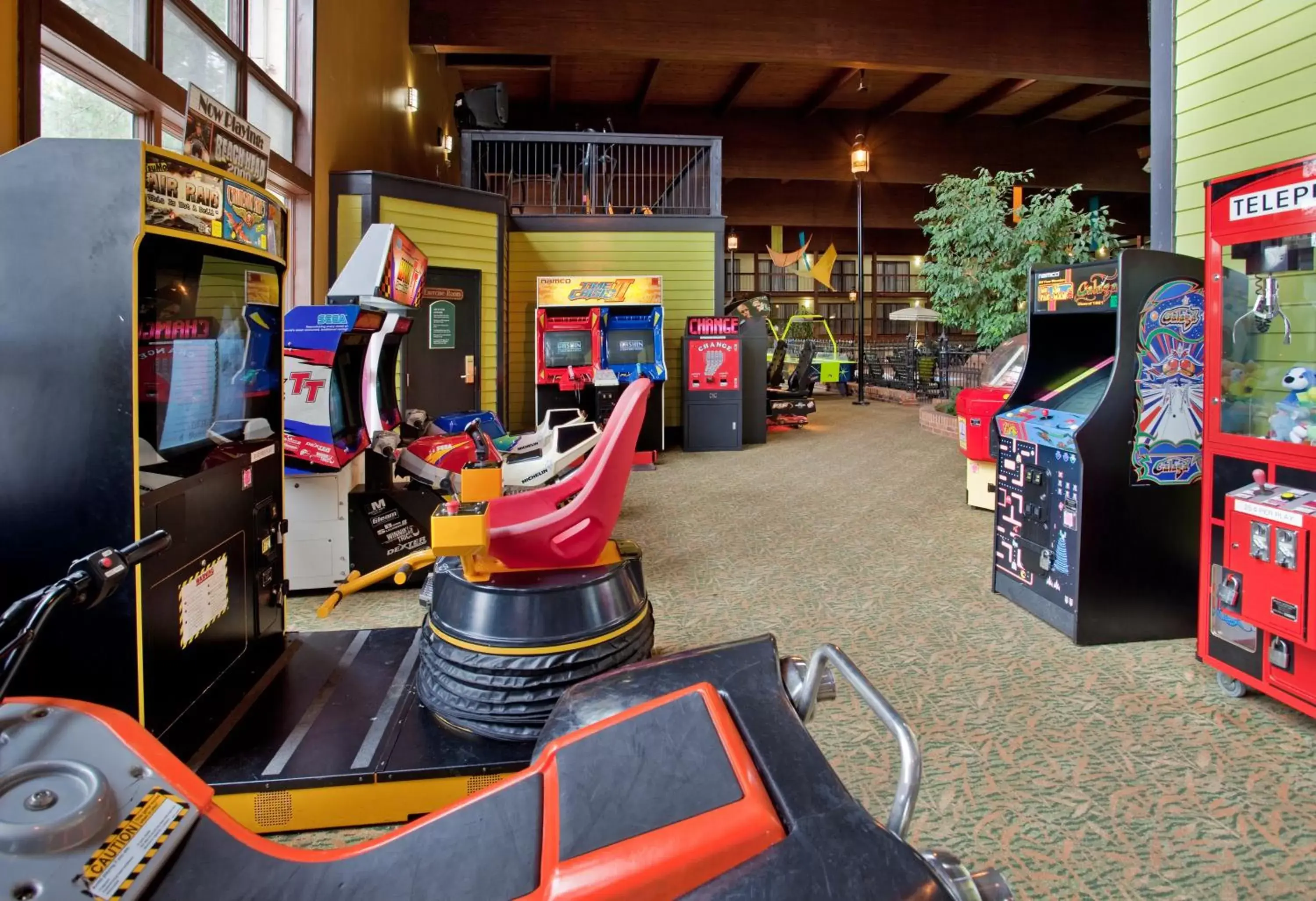 Game Room in Holiday Inn At Six Flags Saint Louis, an IHG Hotel