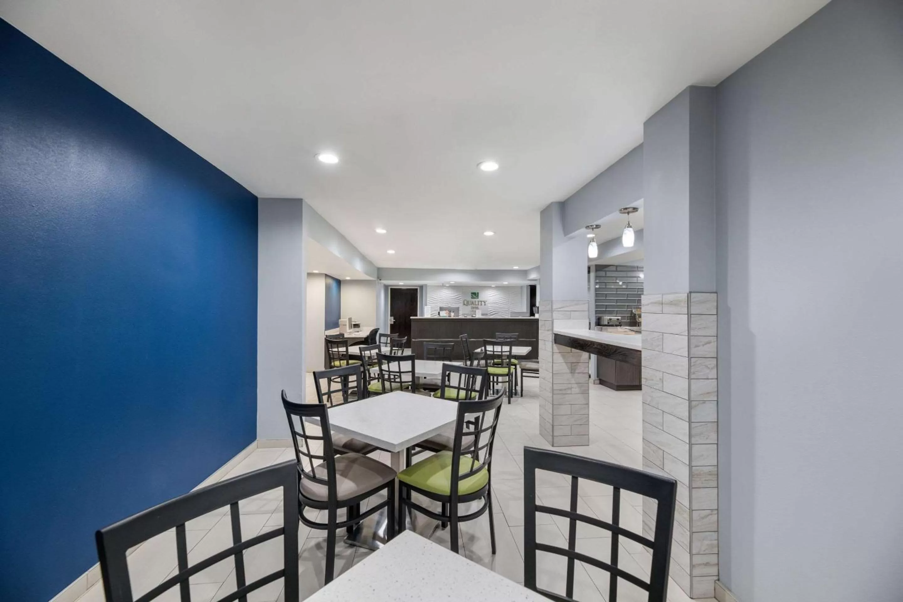 Breakfast in Quality Inn Fort Stockton