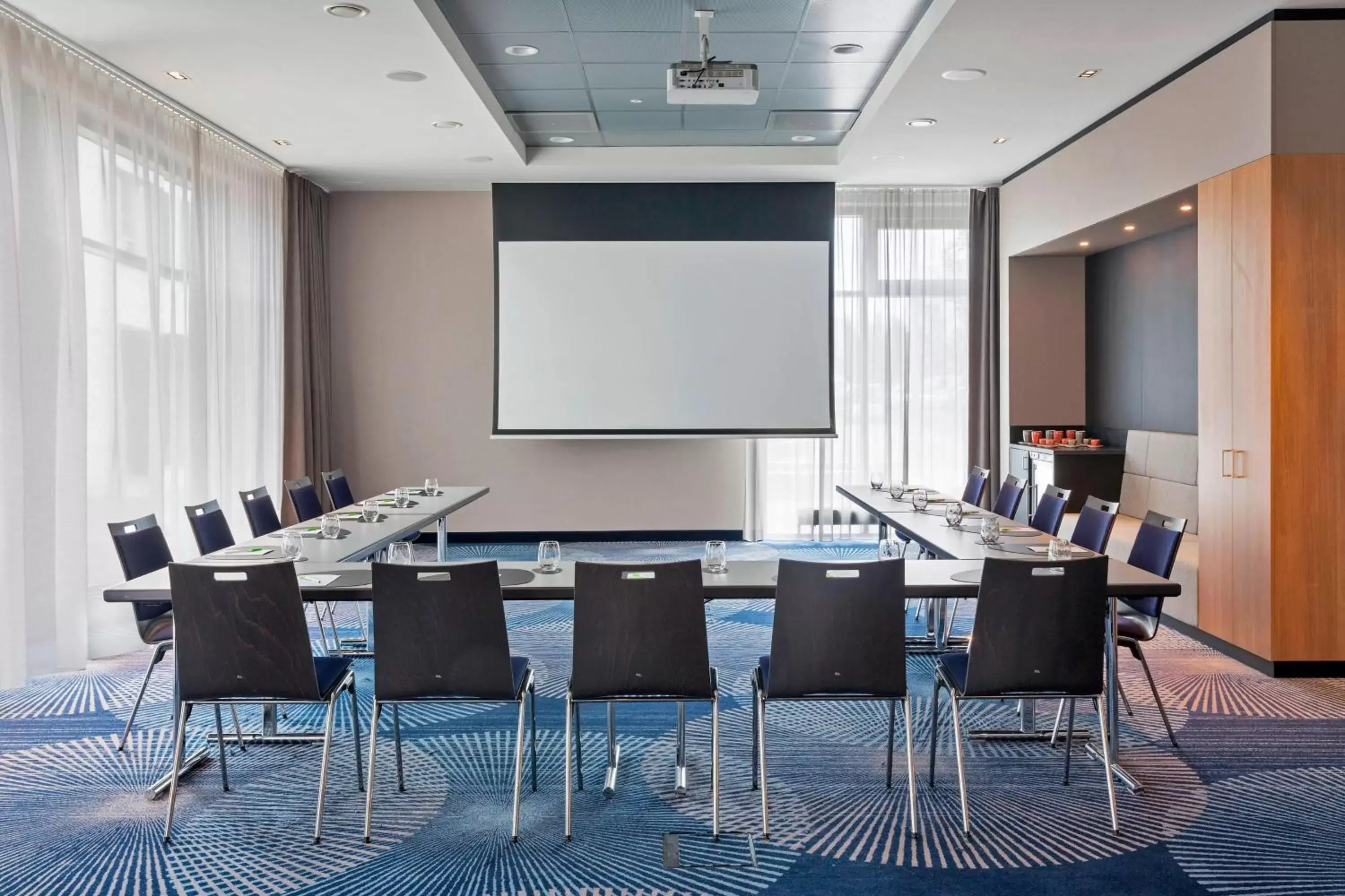 Meeting/conference room in Courtyard by Marriott Oberpfaffenhofen Munich South
