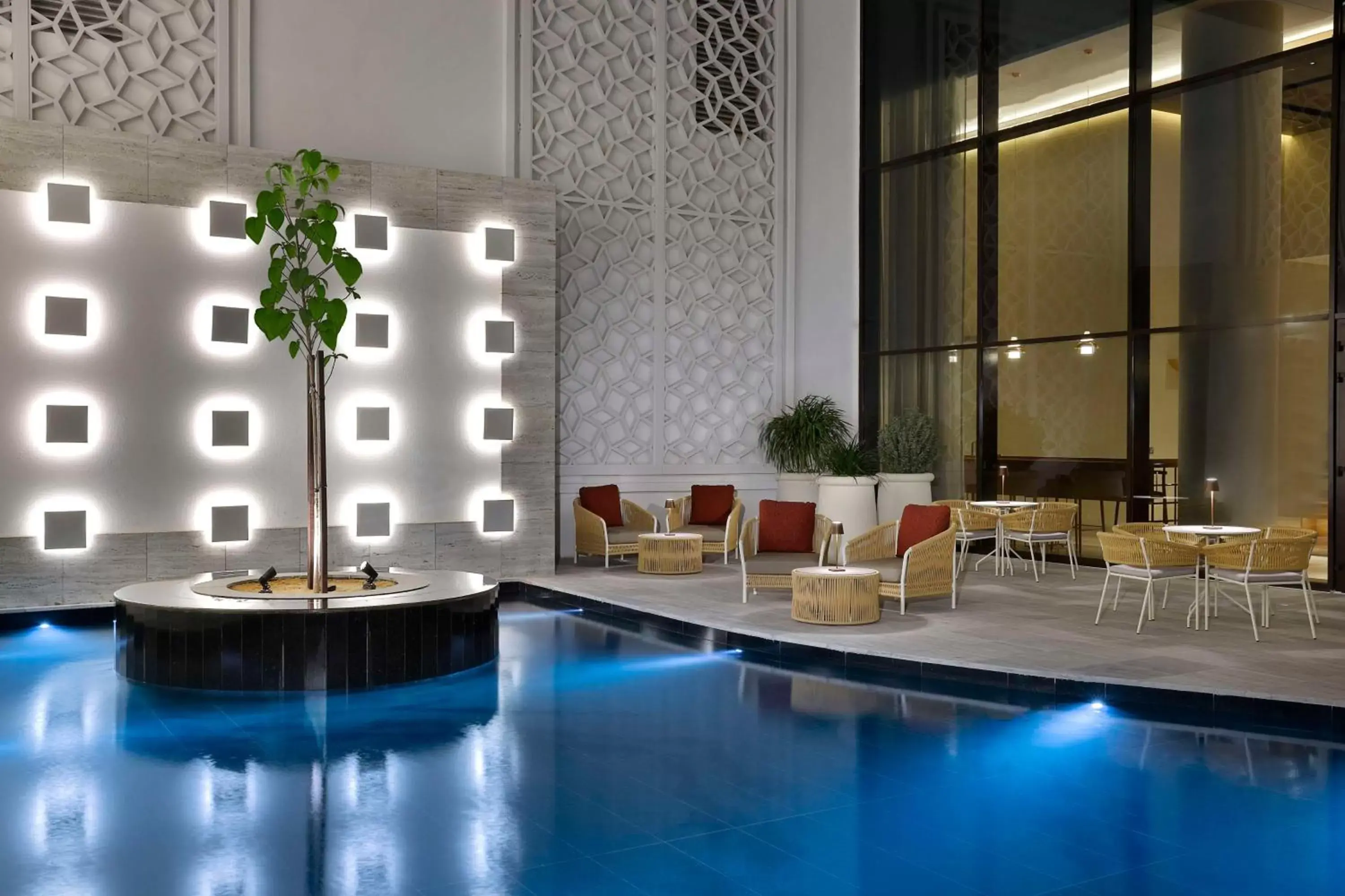 Lounge or bar, Swimming Pool in Hilton Abu Dhabi Yas Island