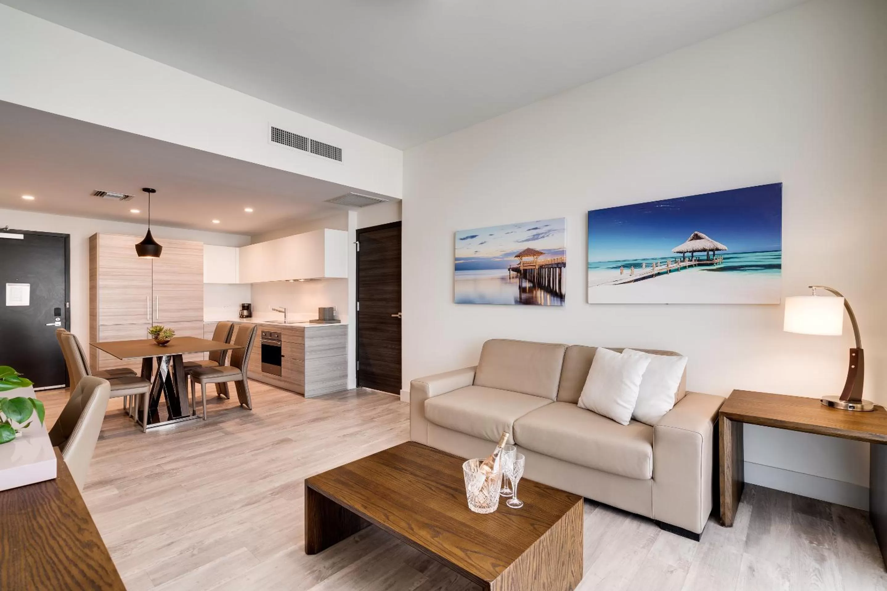 Kitchen or kitchenette in Costa Hollywood Beach Resort - An All Suite Hotel