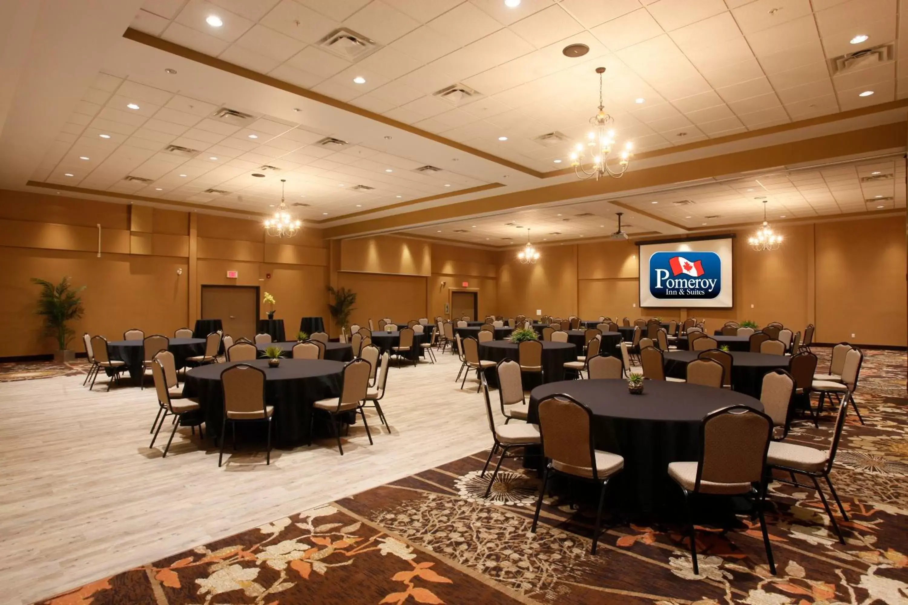 Business facilities in Pomeroy Inn & Suites at Olds College