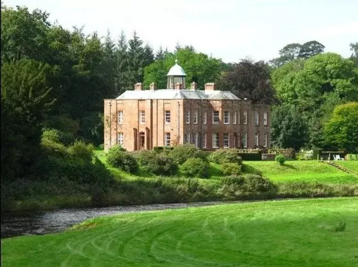 Property Building in Warwick Hall