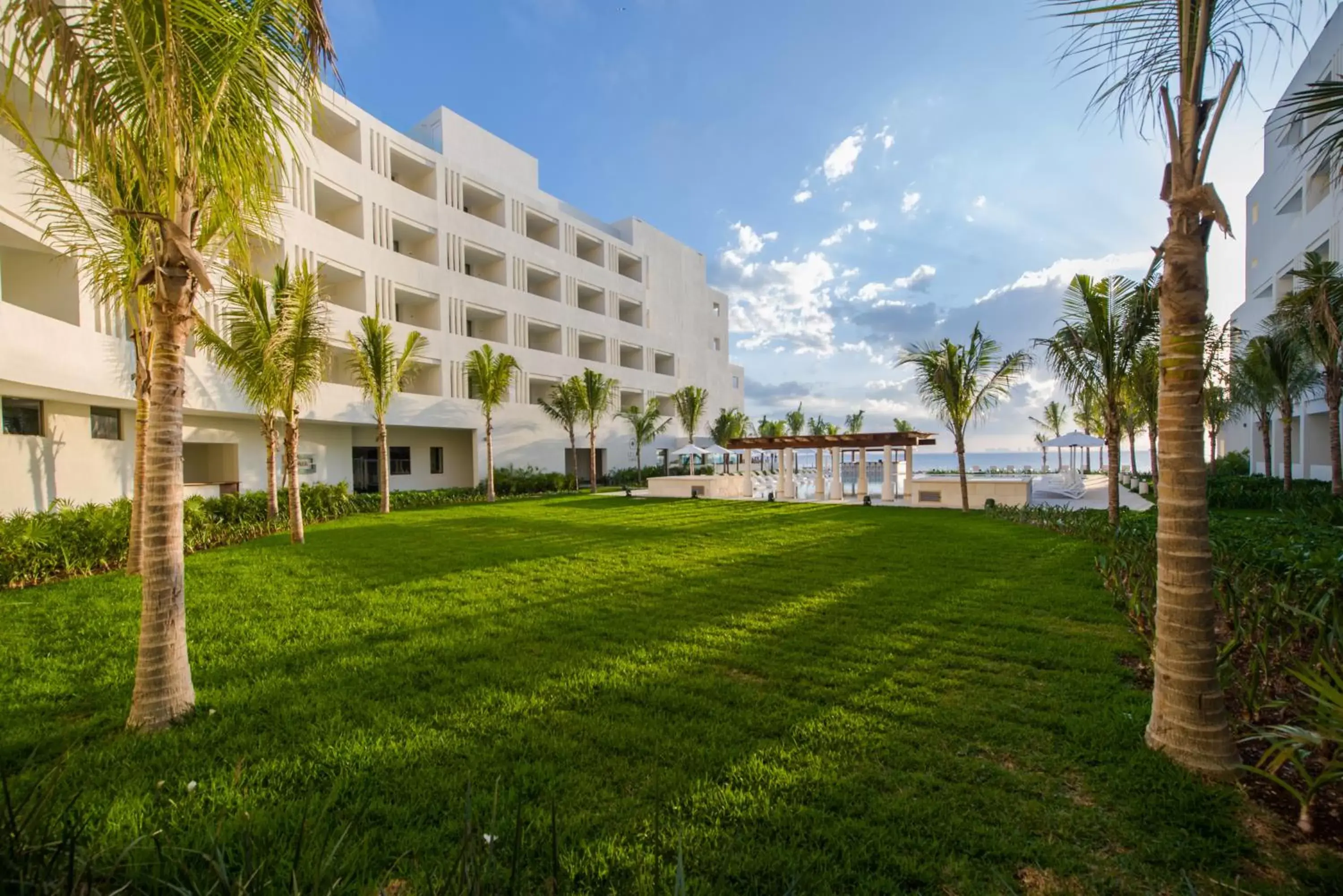 Garden, Property Building in Izla Beach Front Hotel