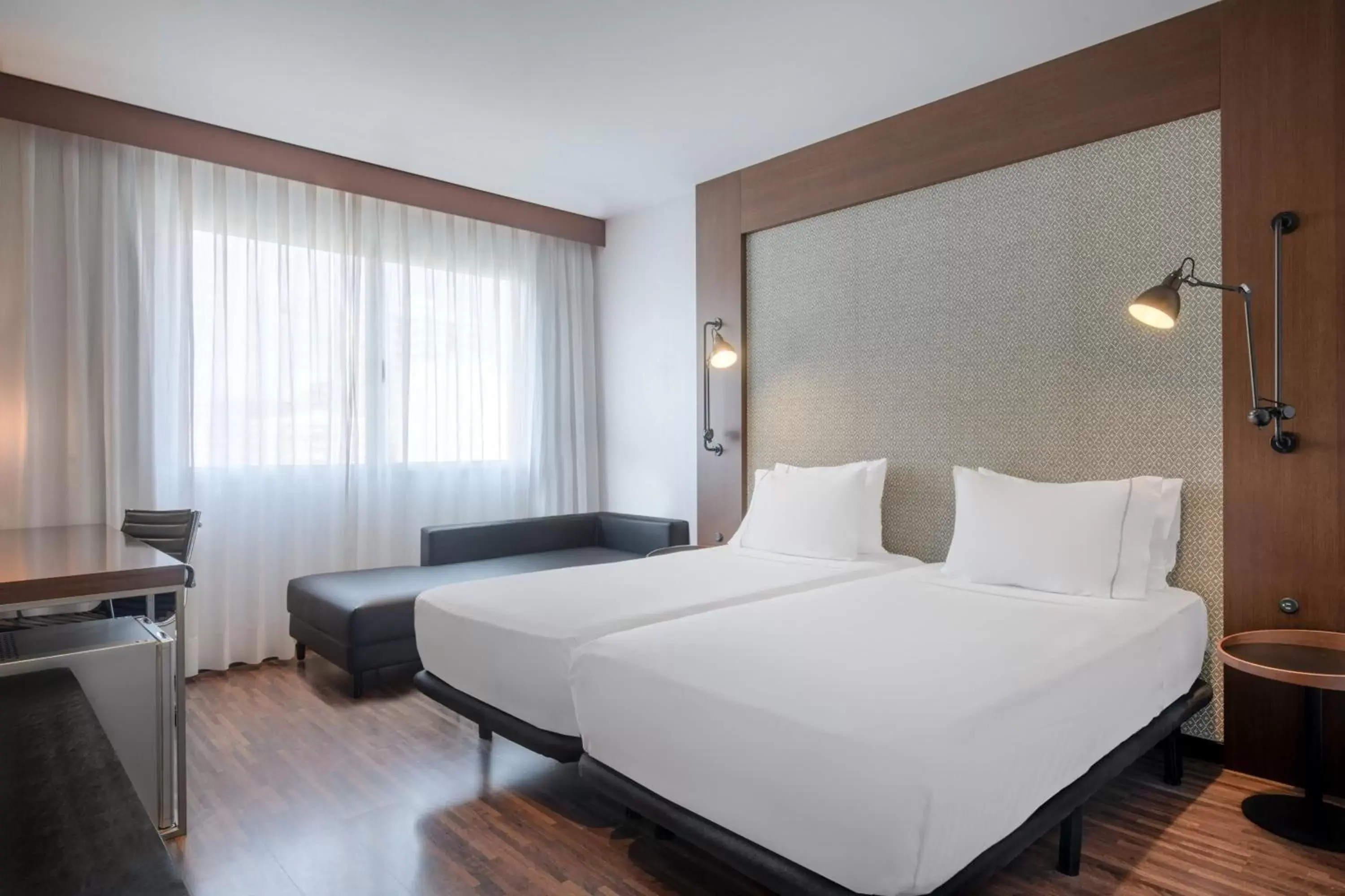 Photo of the whole room, Bed in AC Hotel by Marriott Alicante