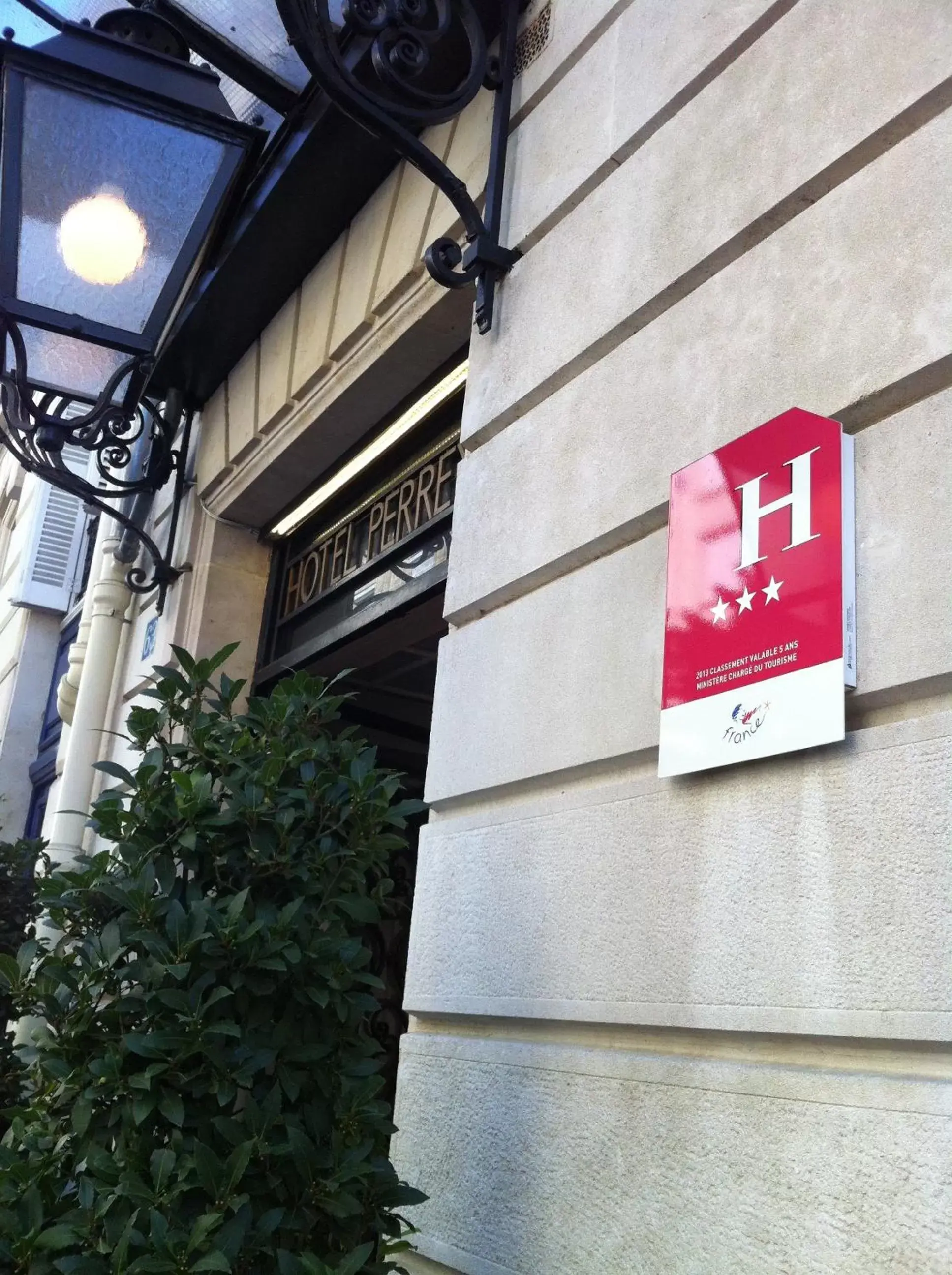 Facade/entrance, Property Logo/Sign in Hotel Perreyve